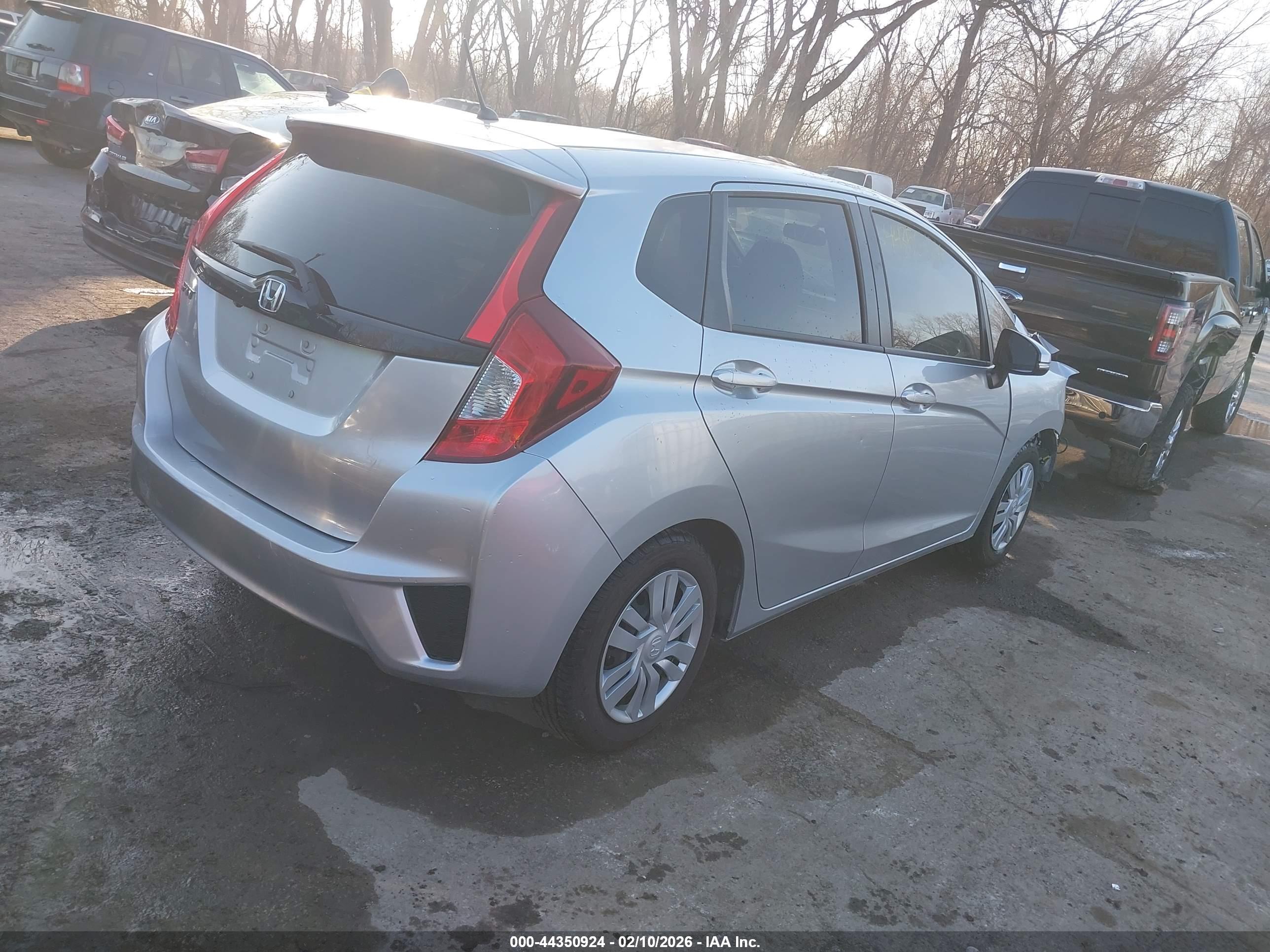 HONDA FIT image 4