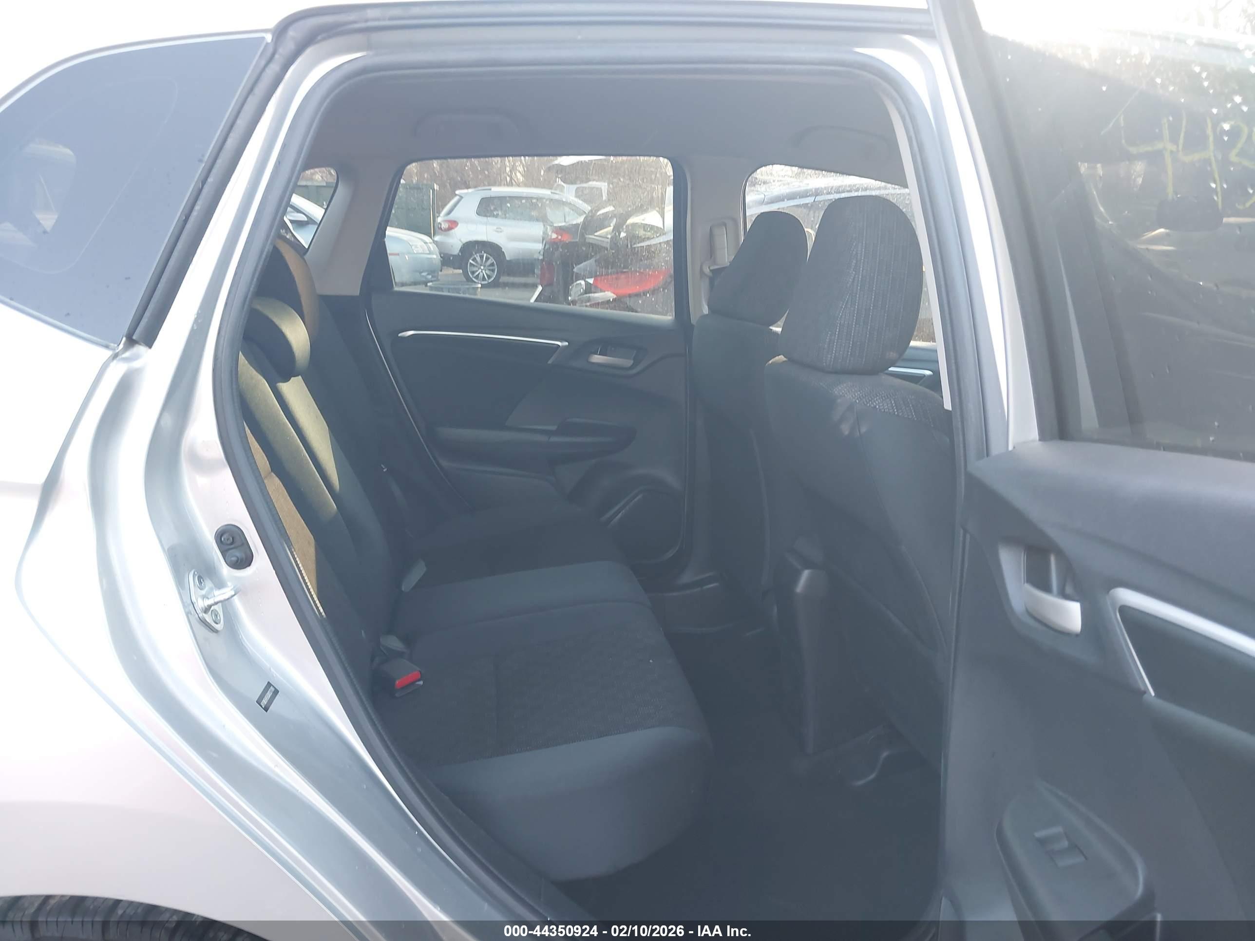 HONDA FIT image 8