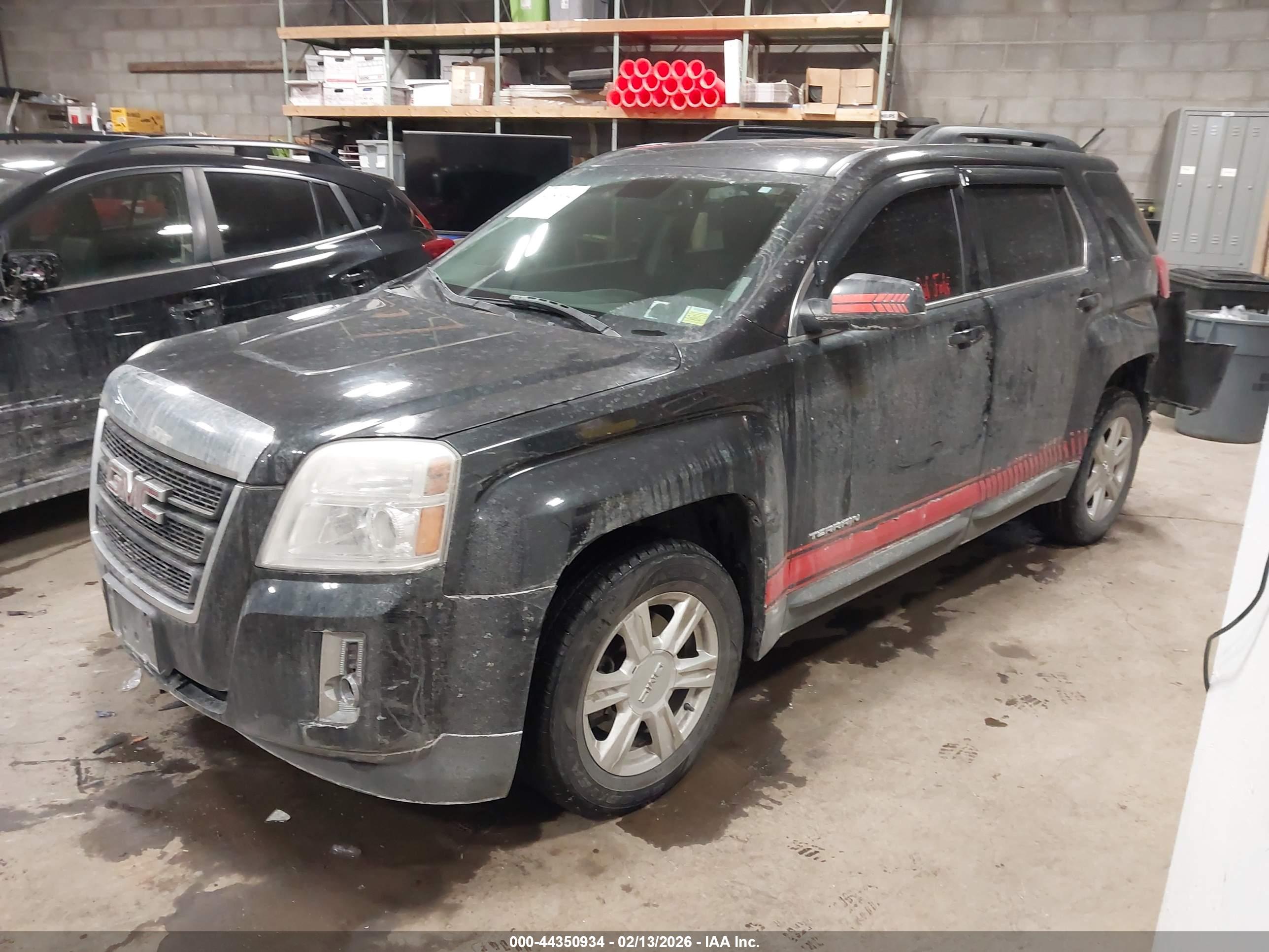 GMC TERRAIN image 2