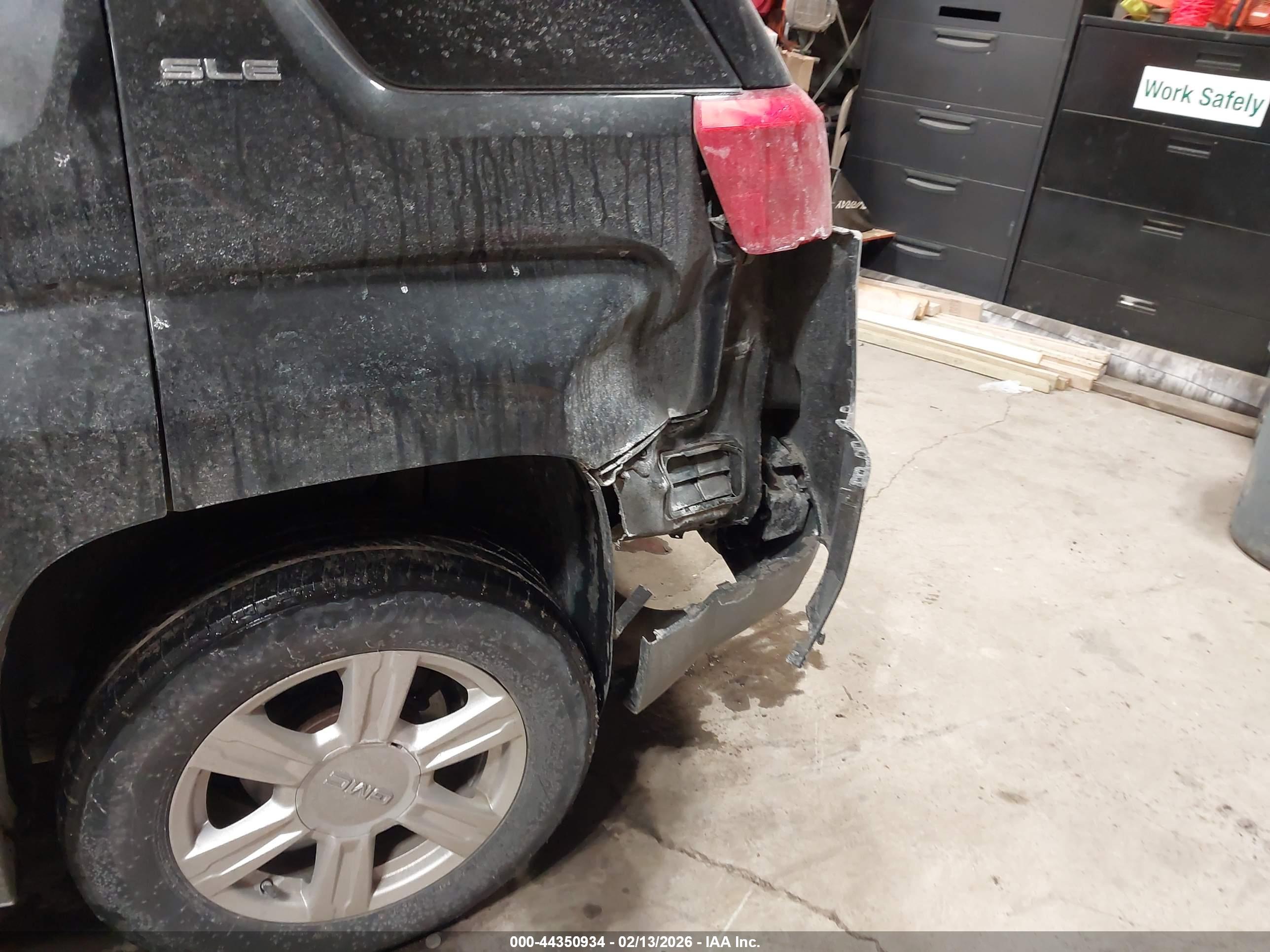 GMC TERRAIN image 6