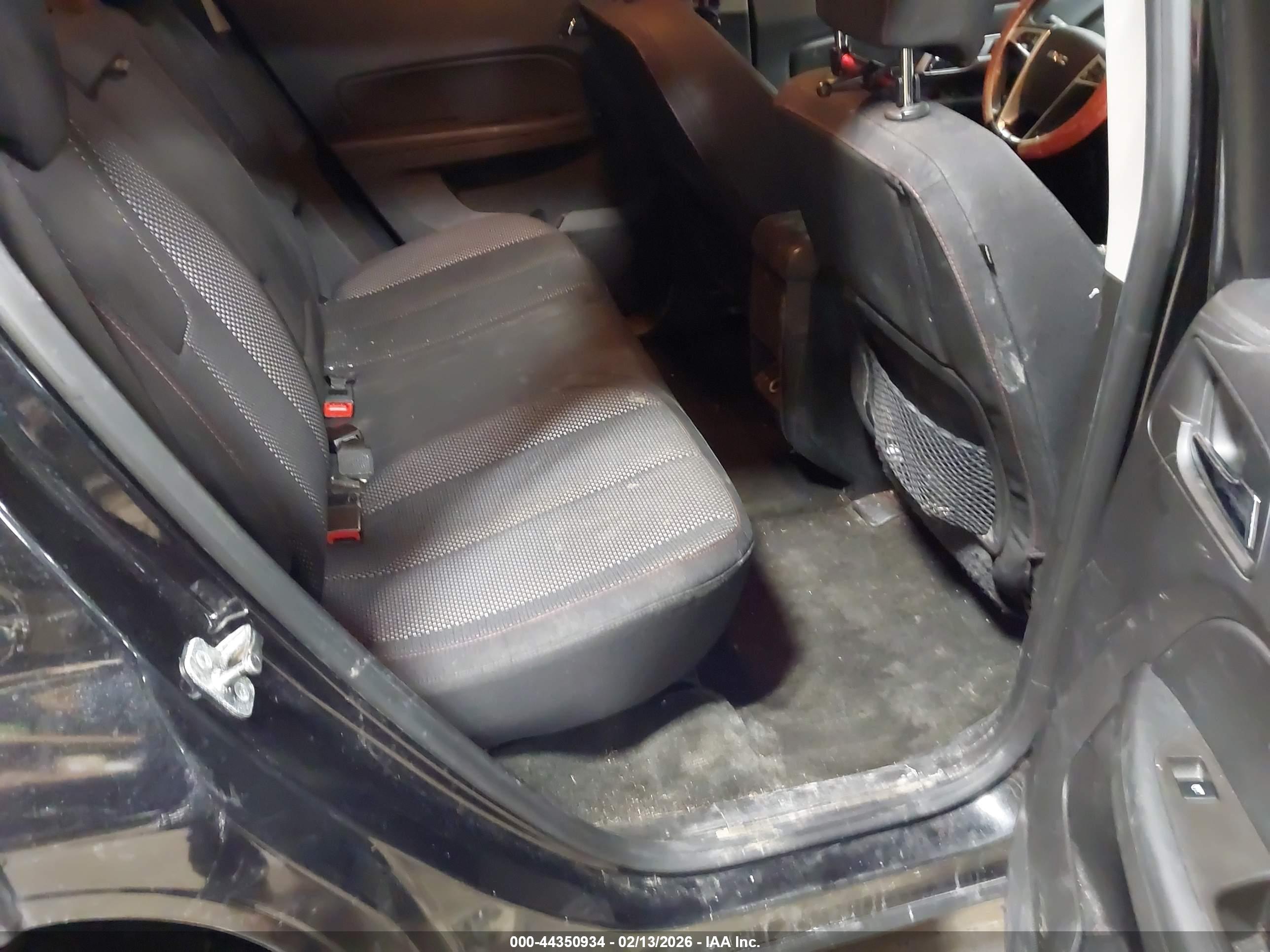 GMC TERRAIN image 8