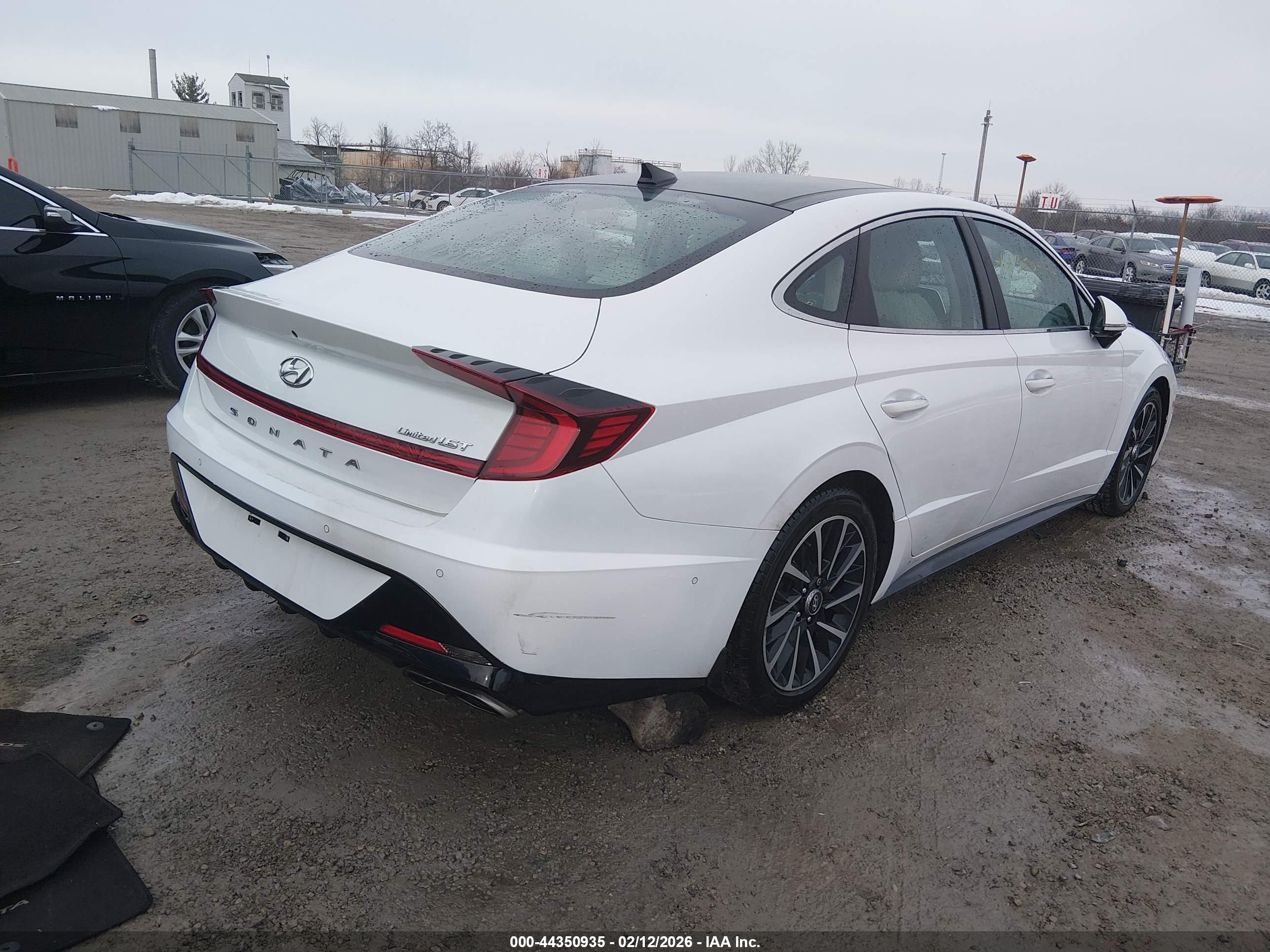 HYUNDAI SONATA image 4