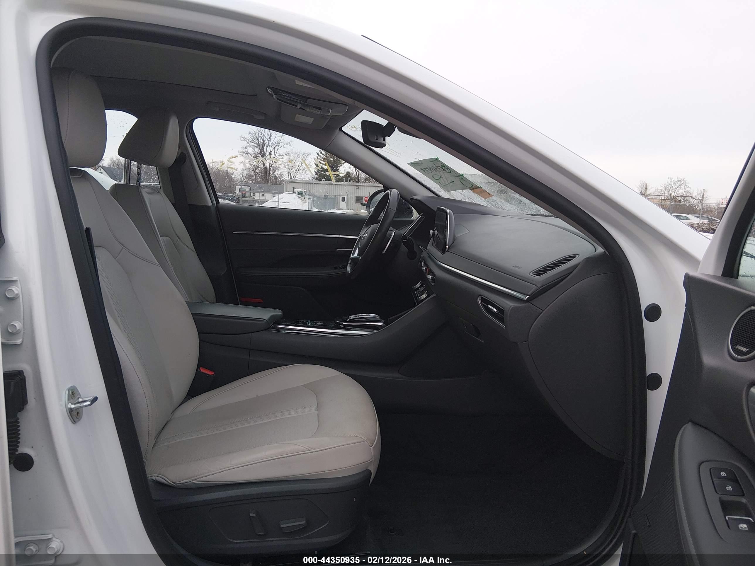HYUNDAI SONATA image 5