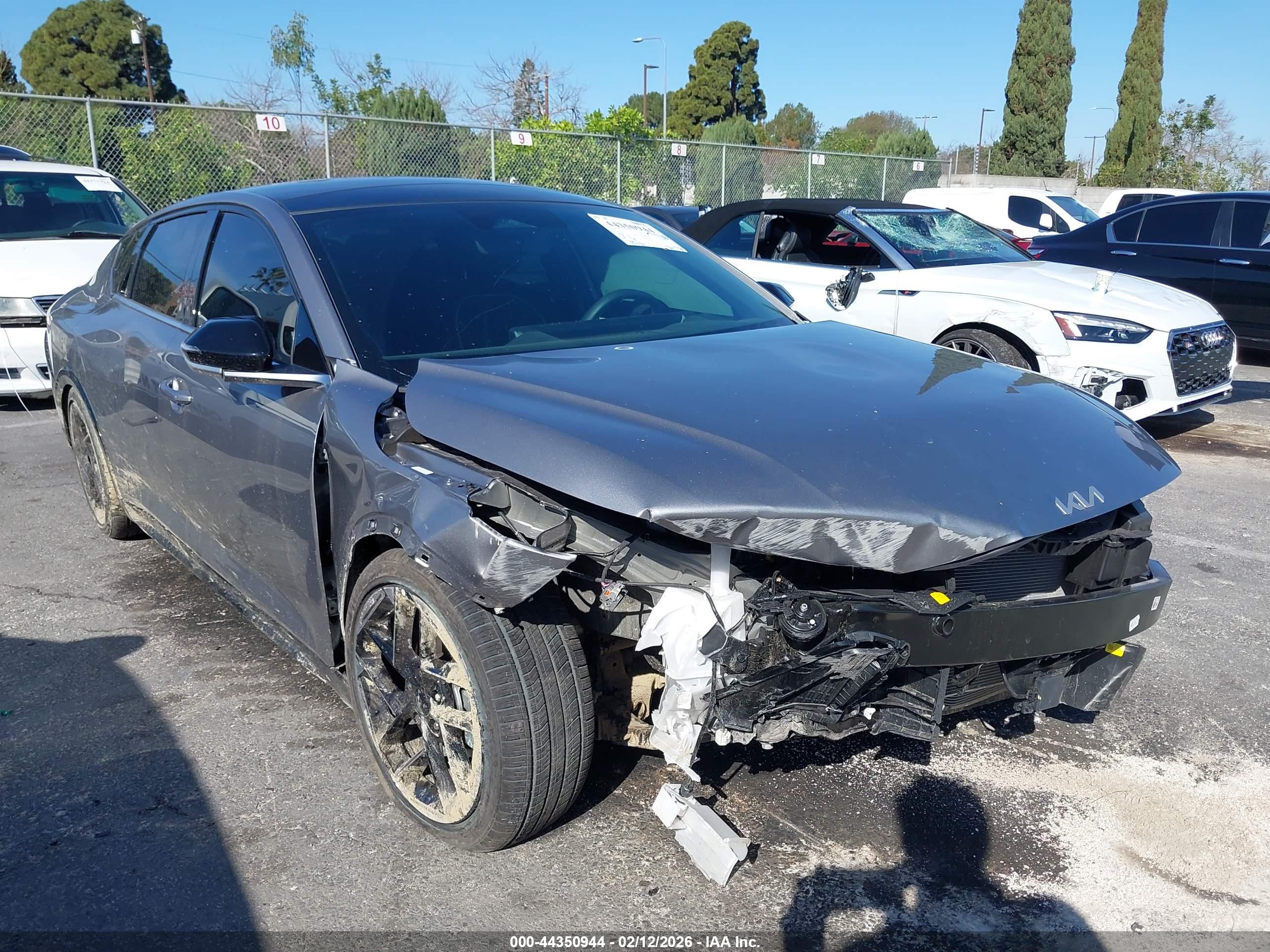 KIA K4 image 6