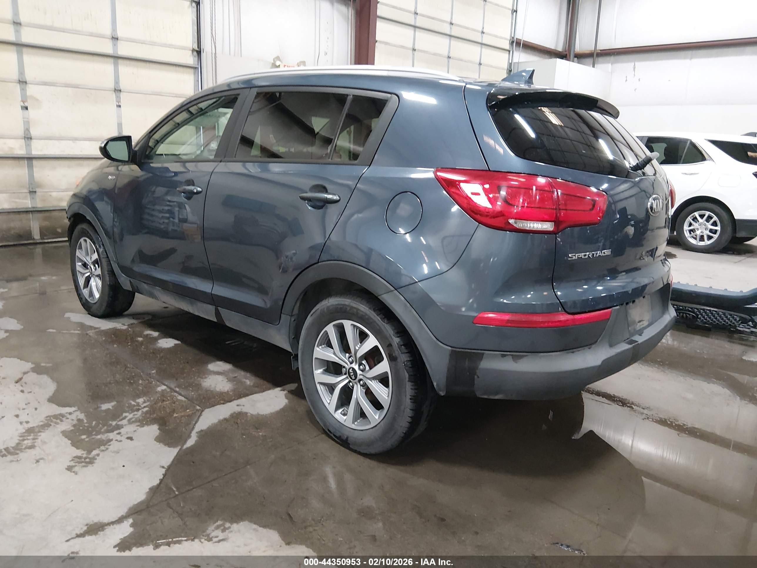 KIA SPORTAGE image 3
