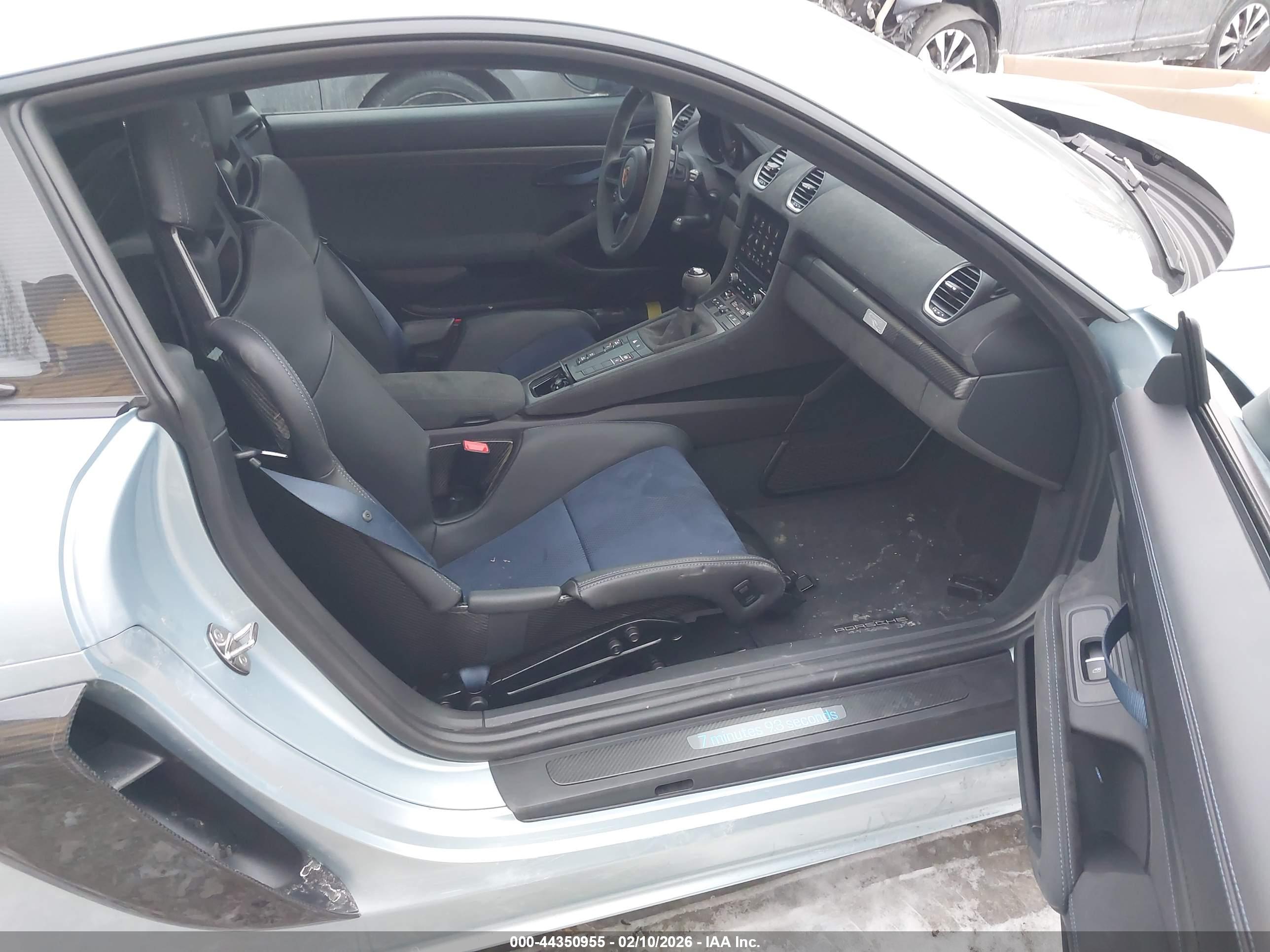 PORSCHE 718 image 5