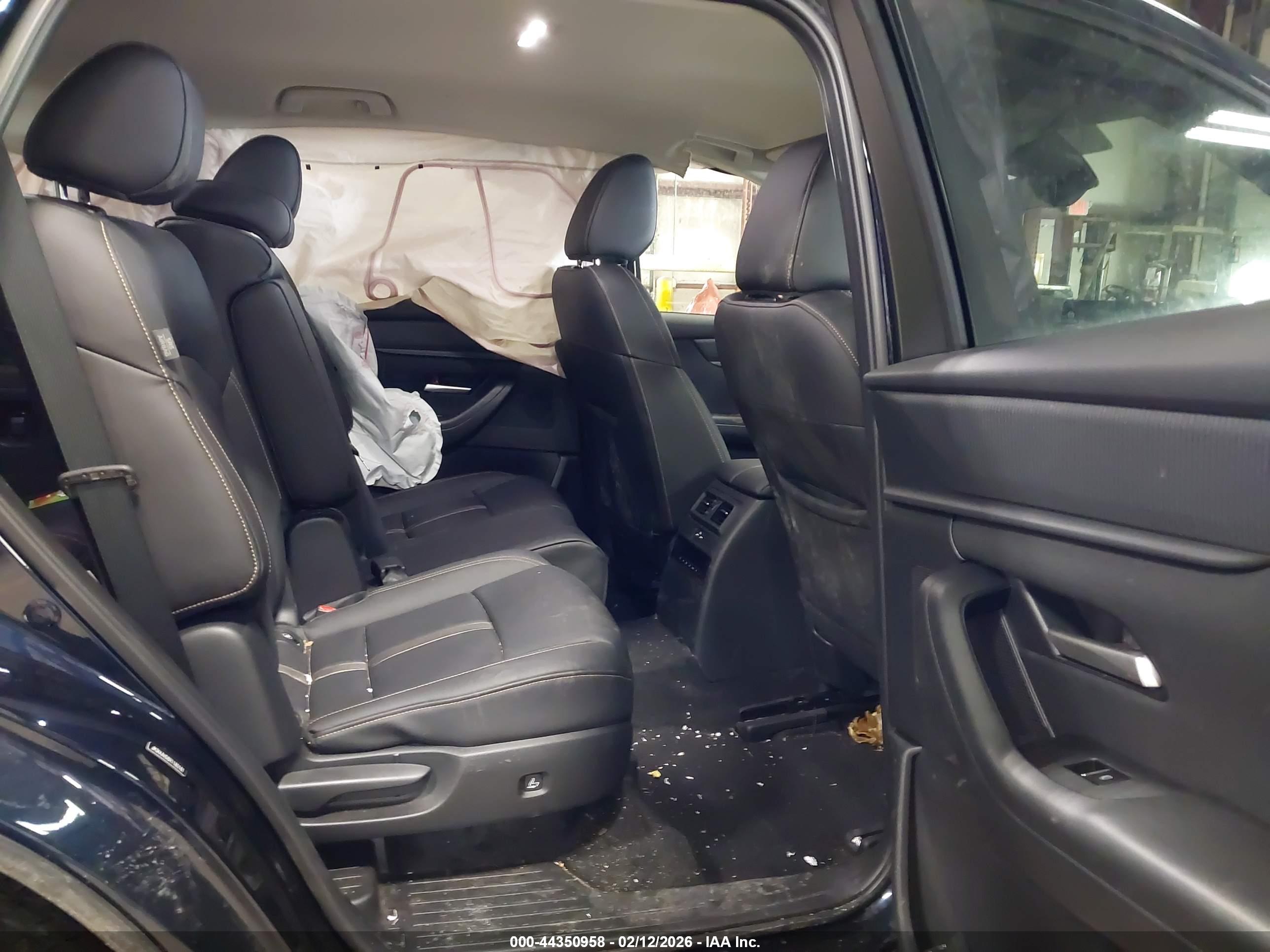 MAZDA CX-90 image 8