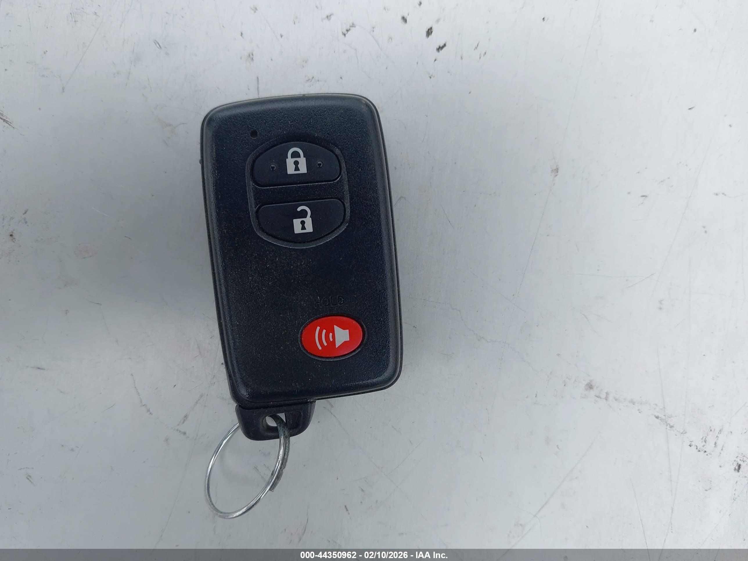TOYOTA PRIUS image 11