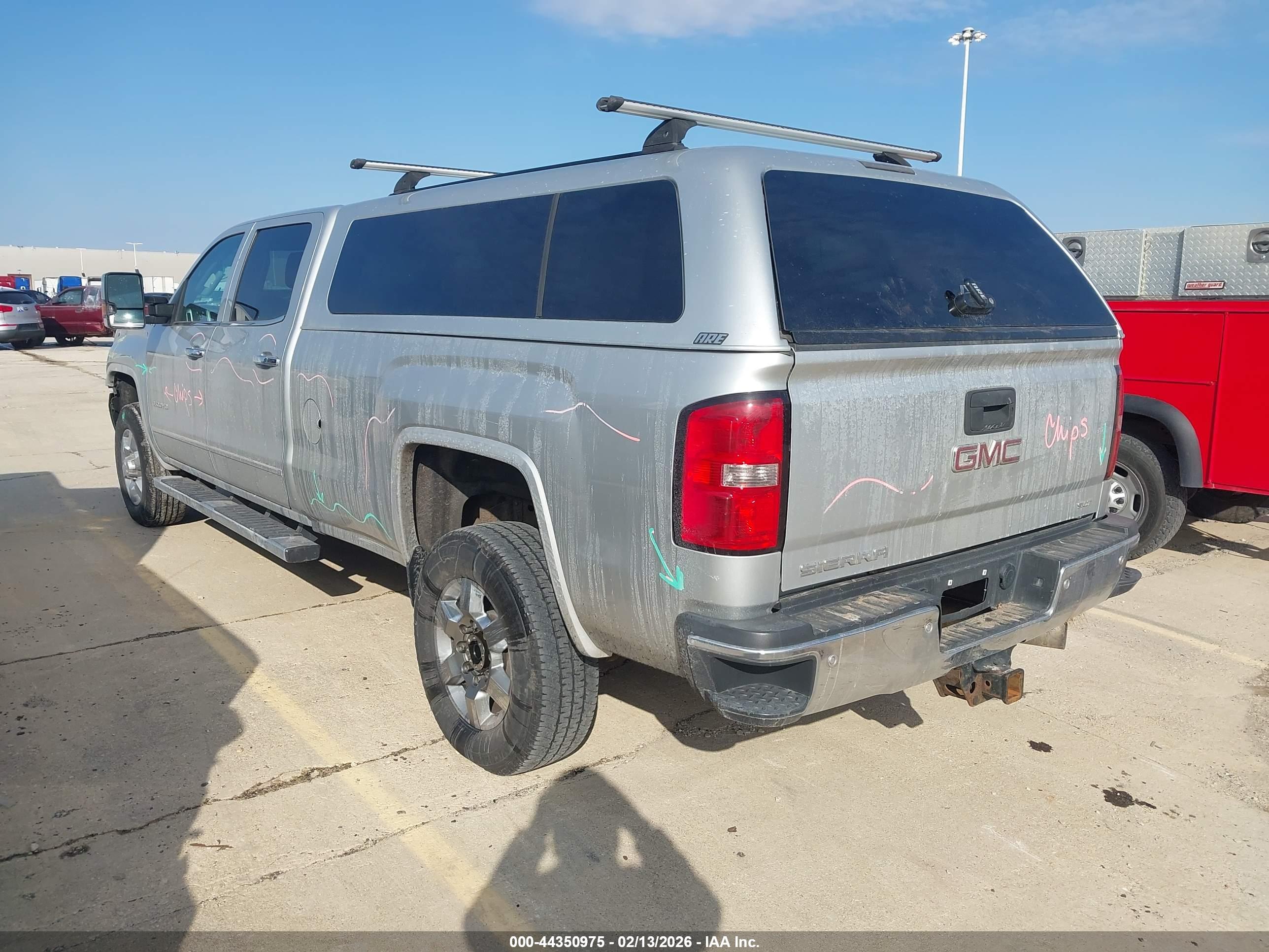 GMC SIERRA image 3