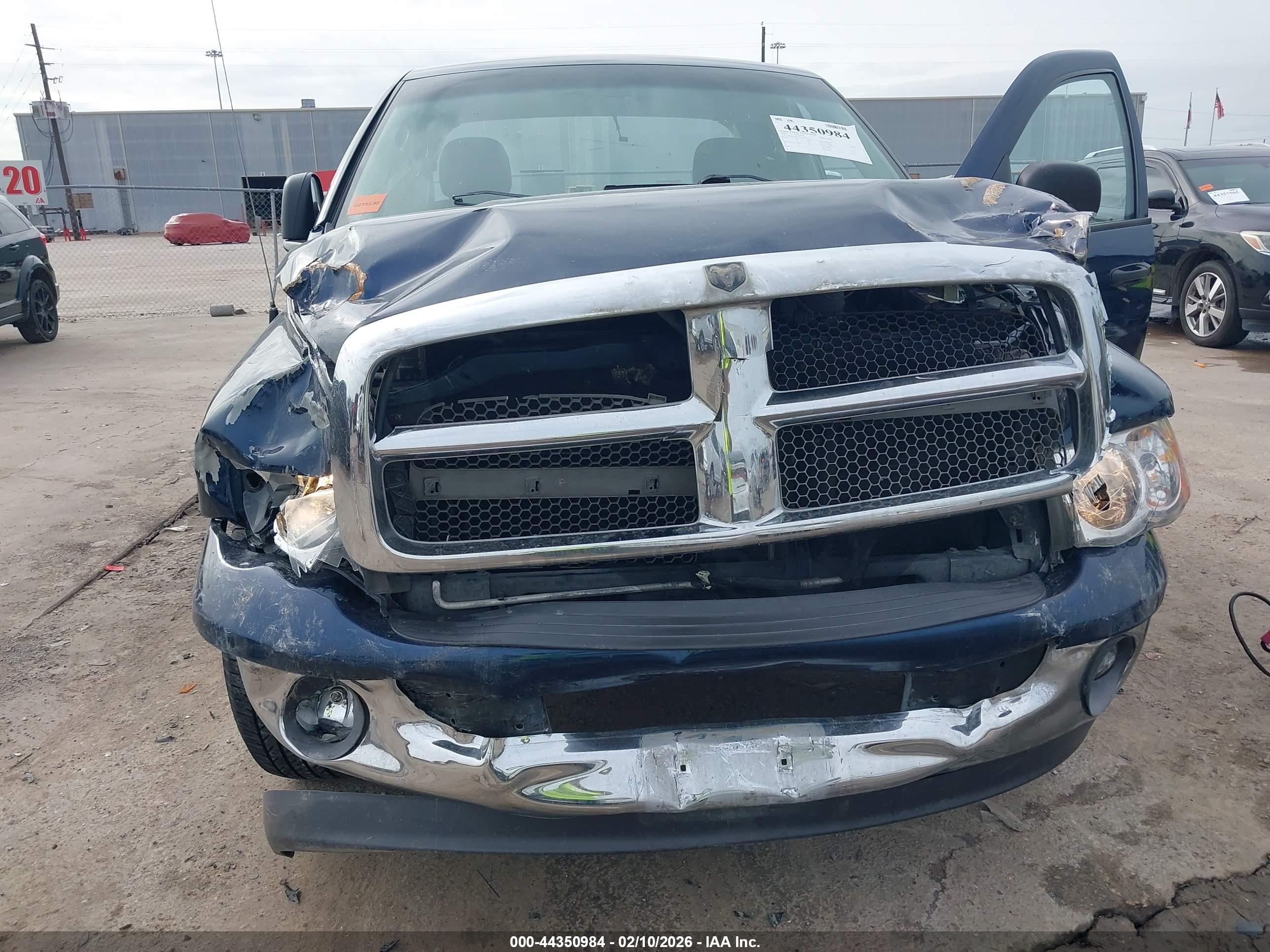 DODGE RAM image 6
