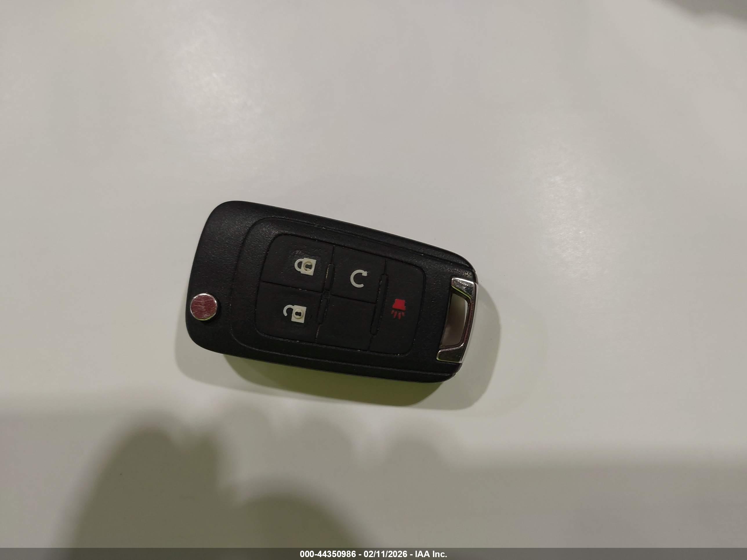 CHEVROLET EQUINOX image 11