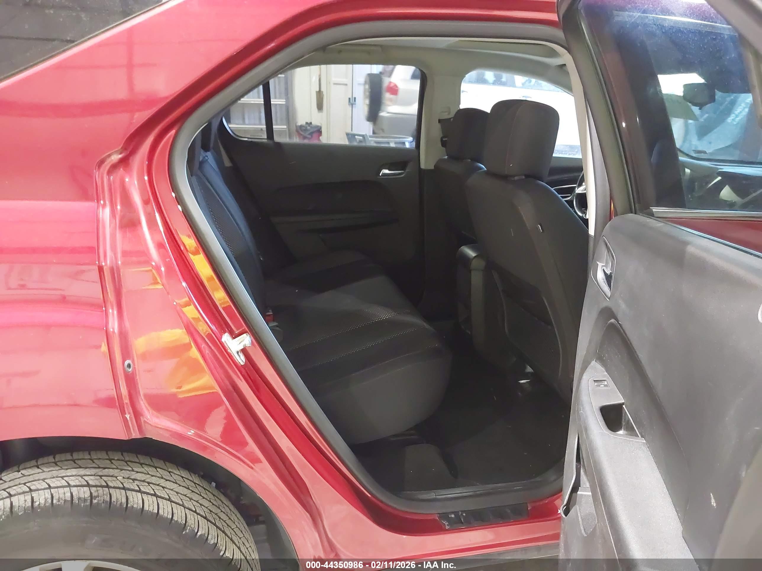 CHEVROLET EQUINOX image 8