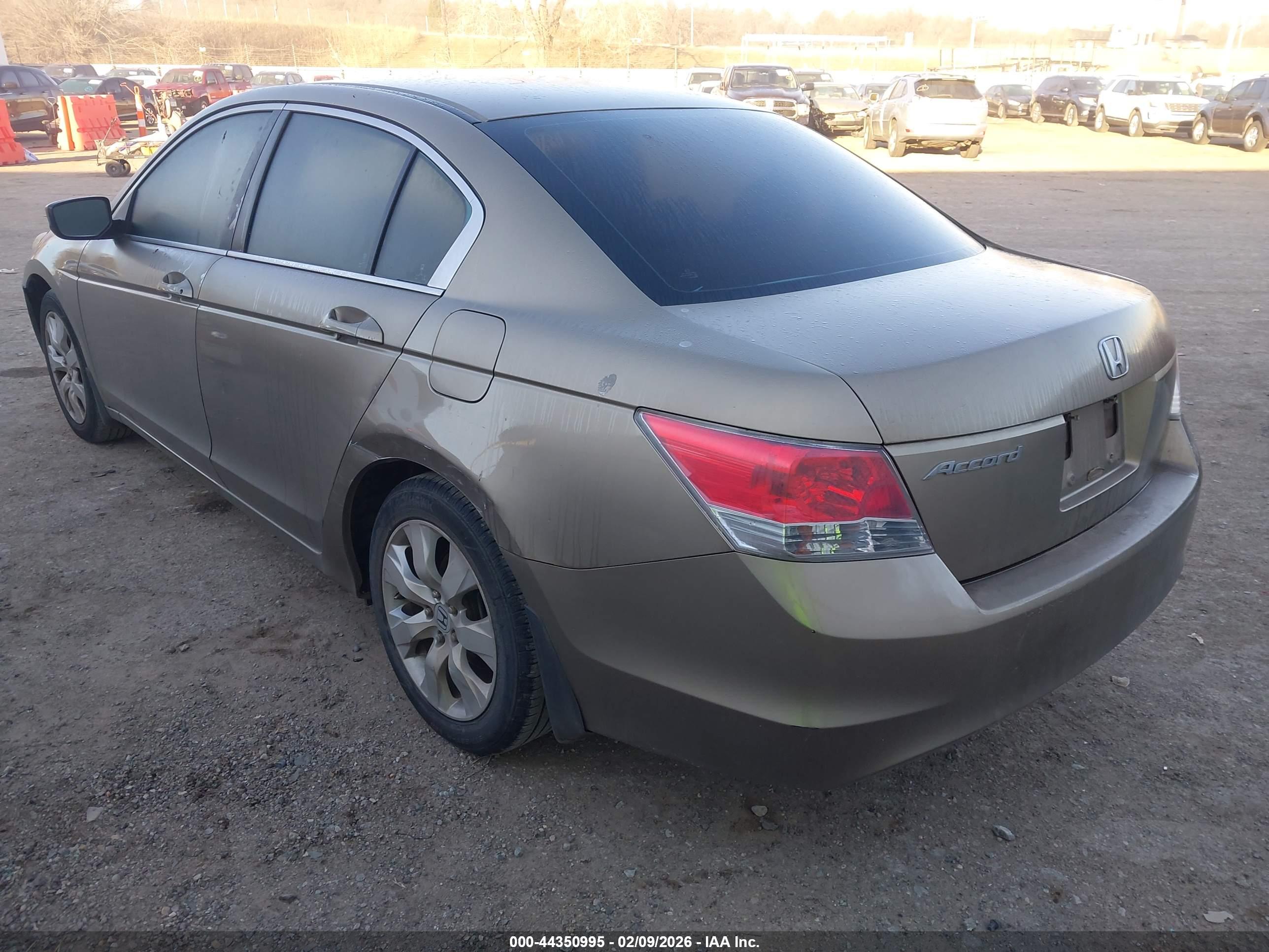 HONDA ACCORD image 3