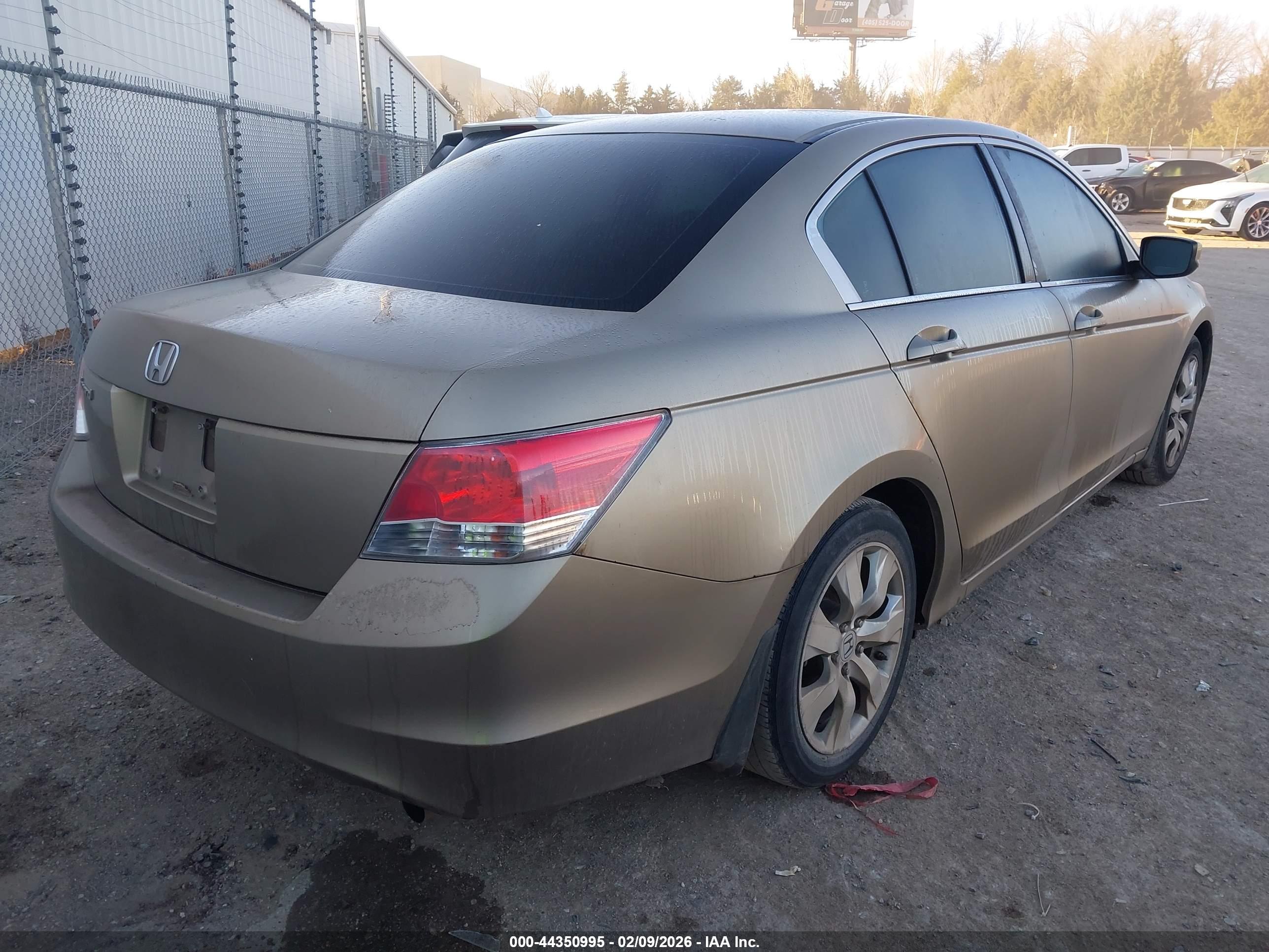 HONDA ACCORD image 4