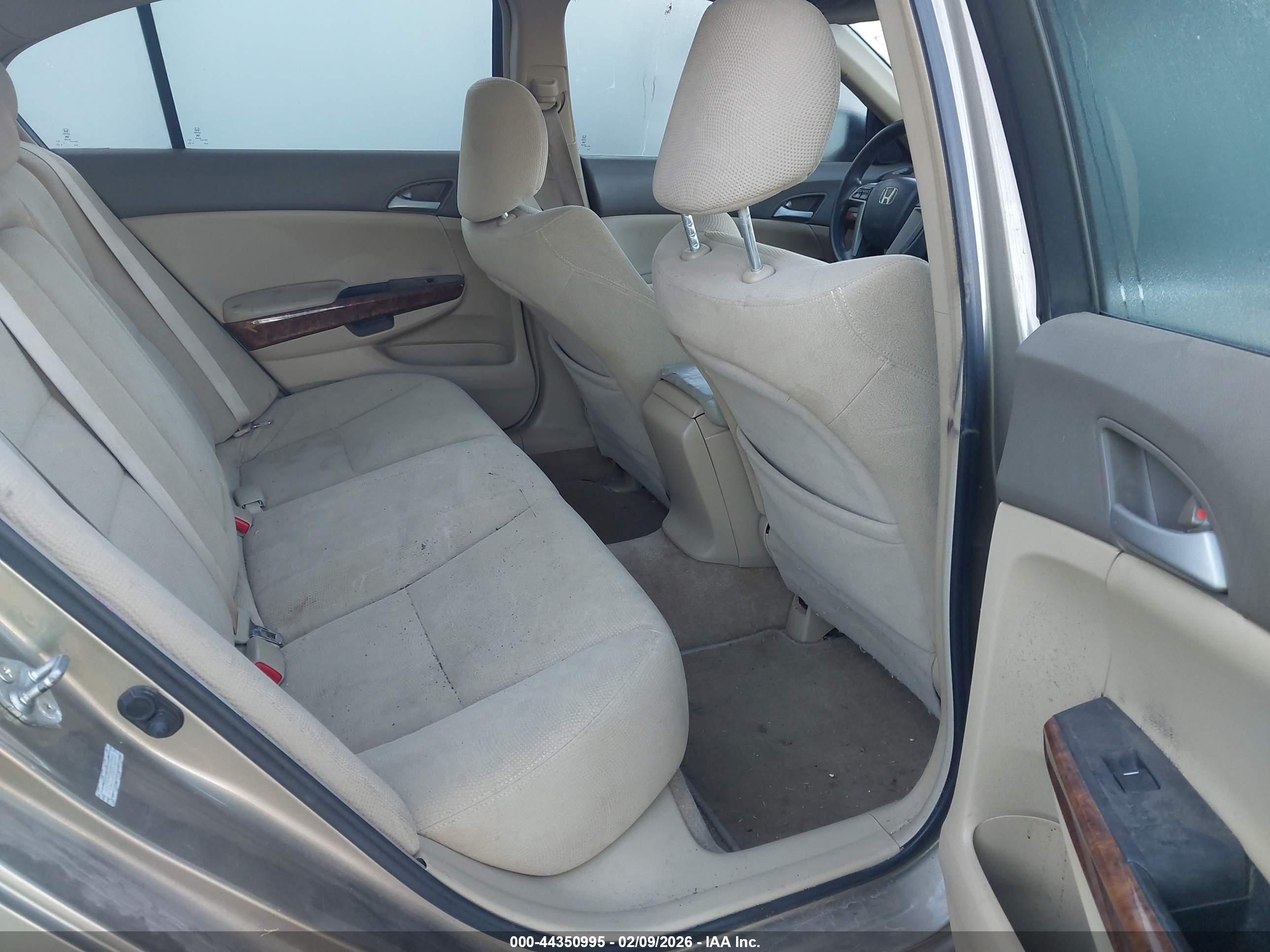 HONDA ACCORD image 8
