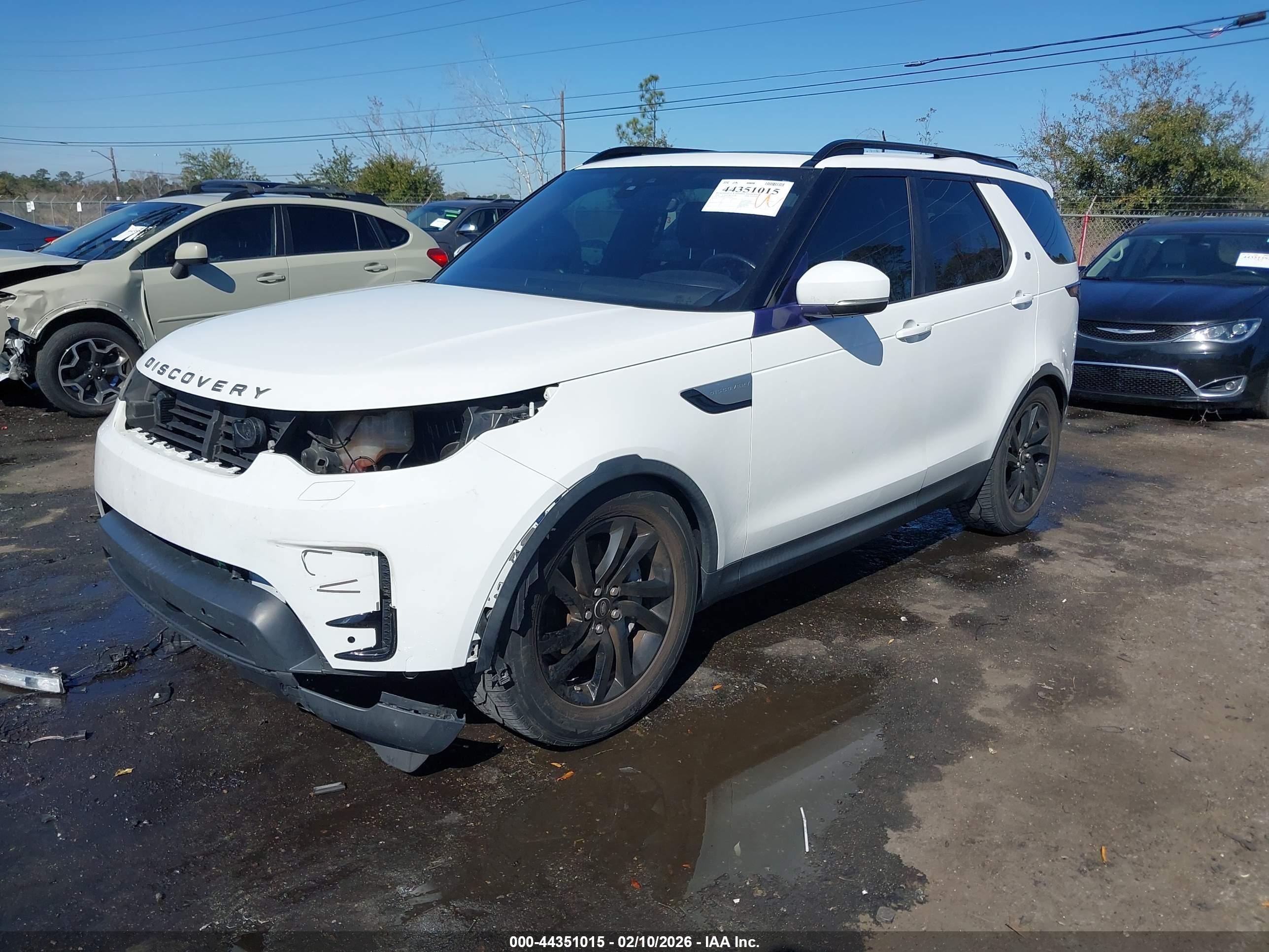 LAND ROVER image 2