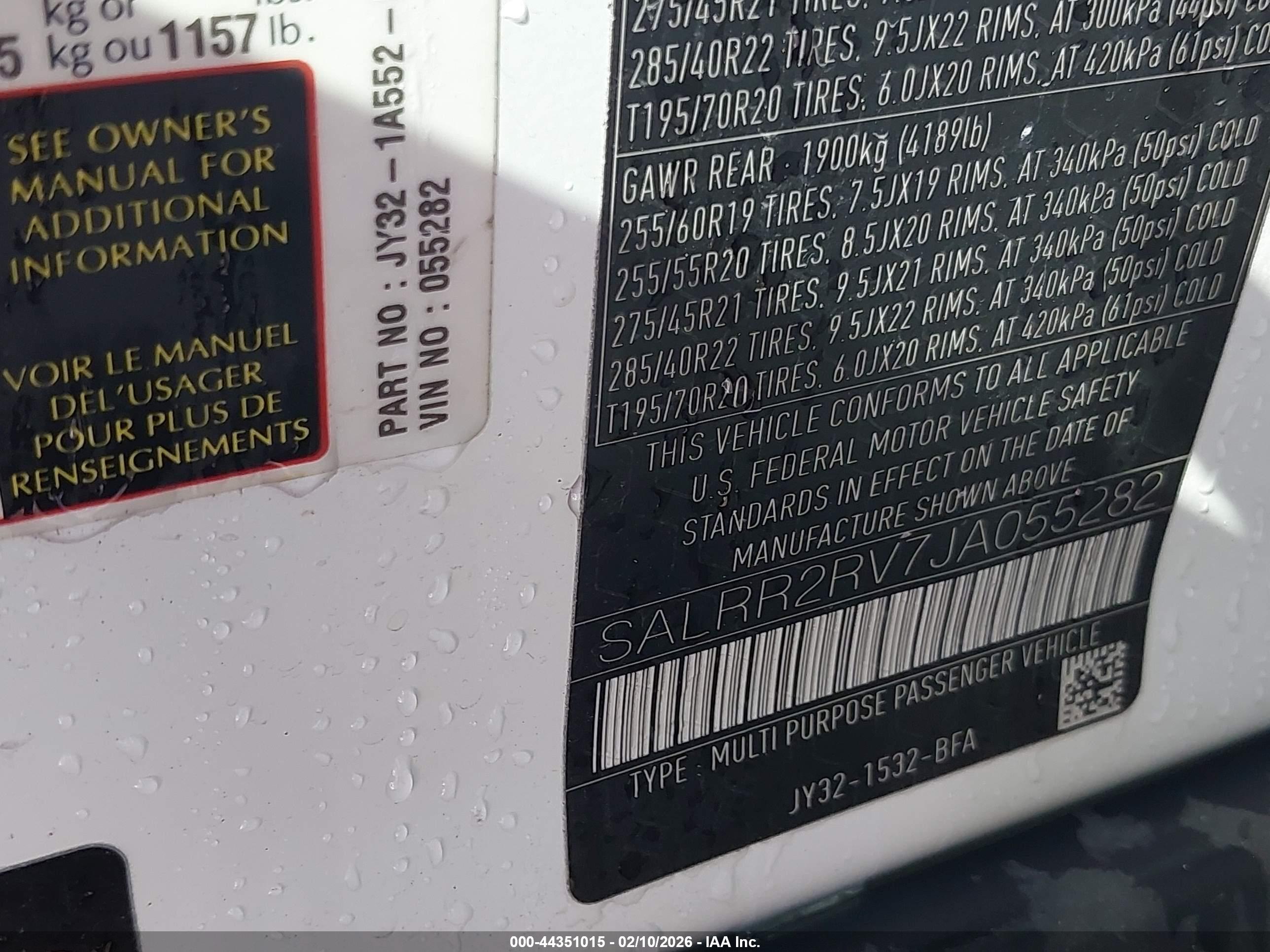 LAND ROVER image 9