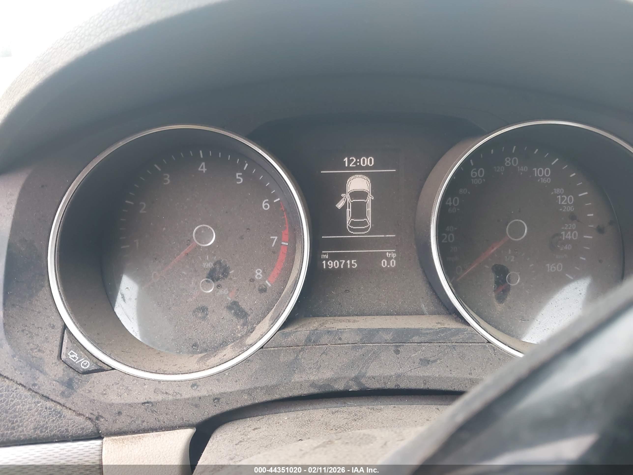 VOLKSWAGEN JETTA image 7