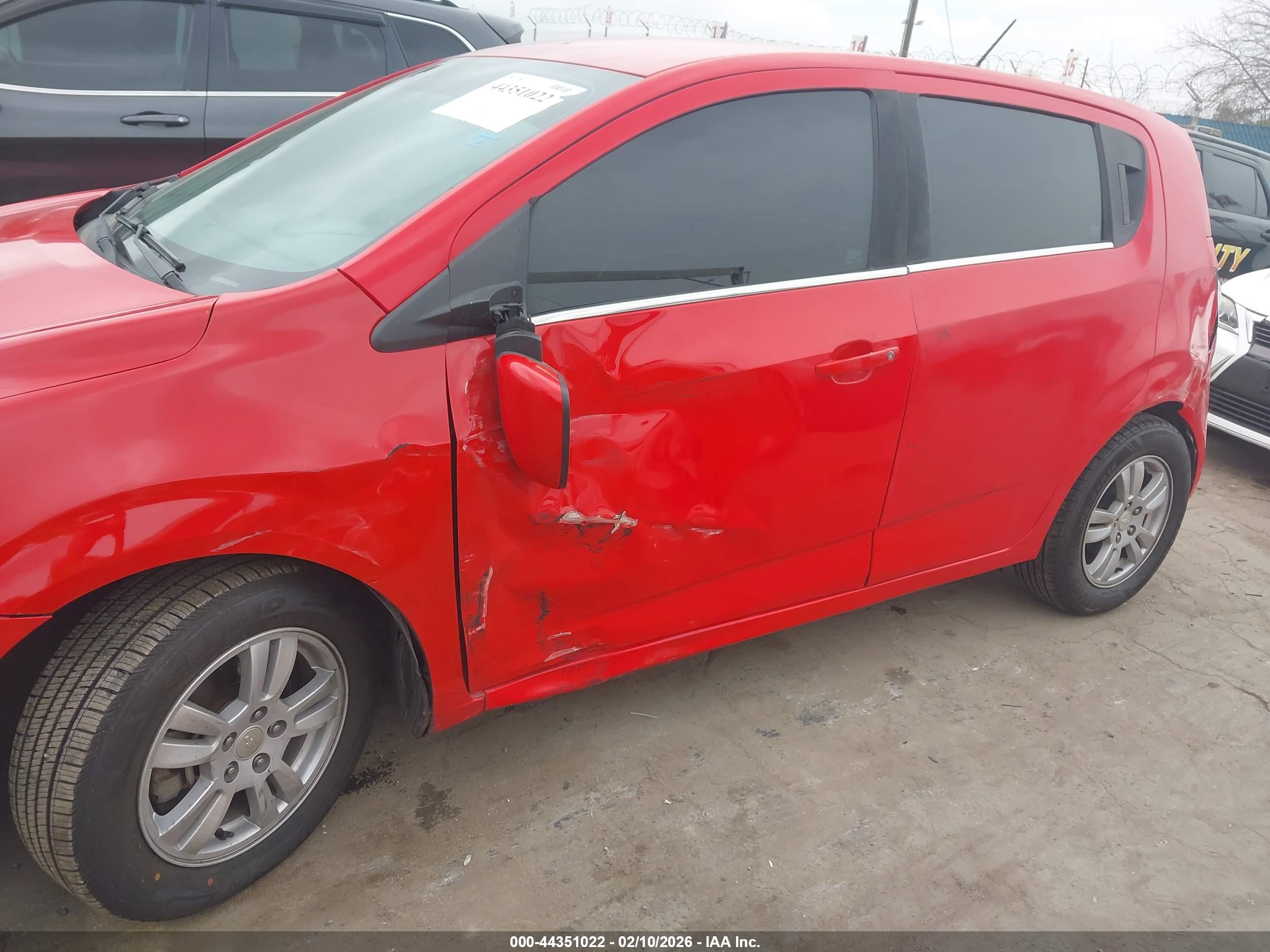 CHEVROLET SONIC image 6