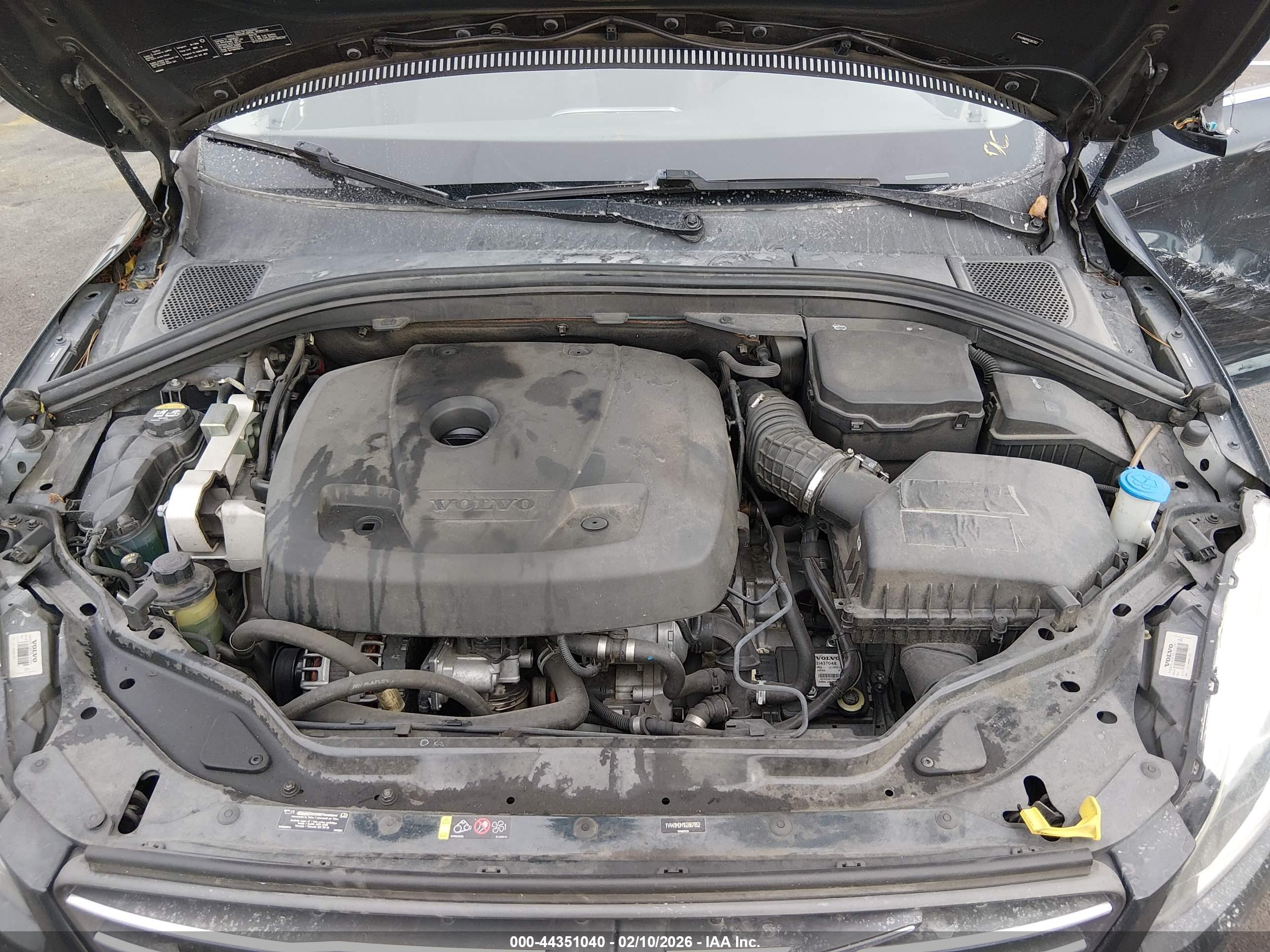 VOLVO XC60 image 10
