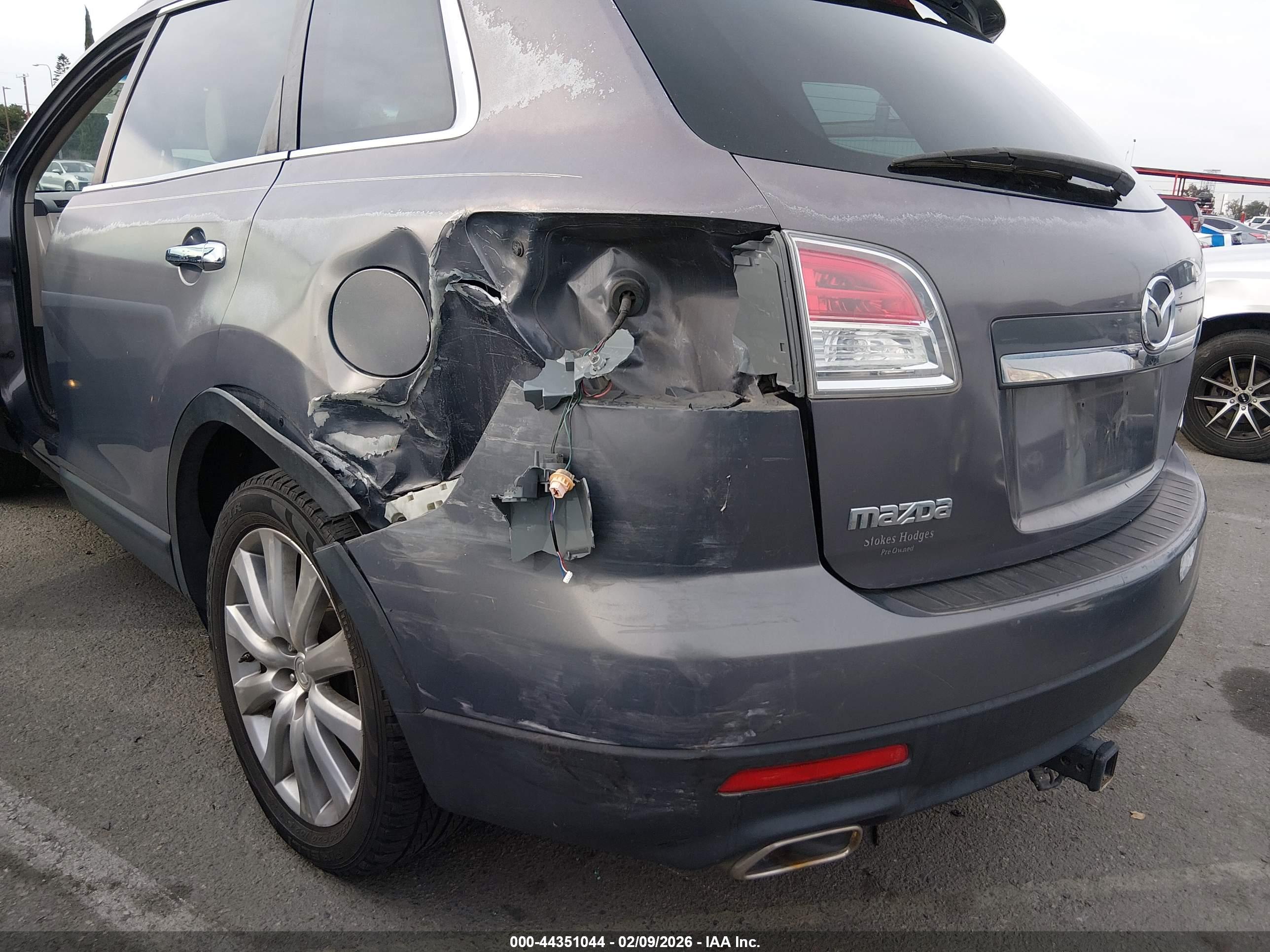 MAZDA CX-9 image 6