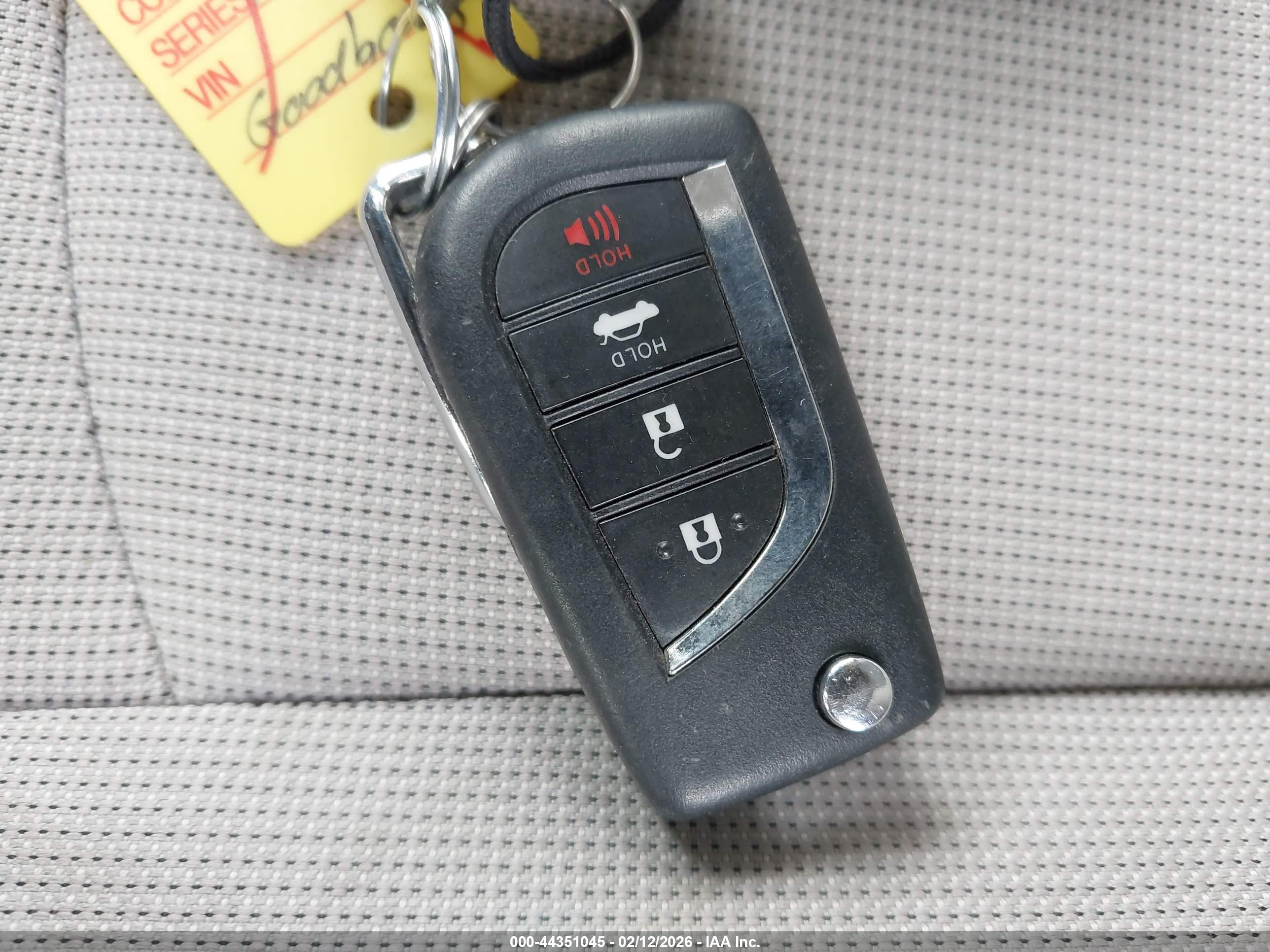 TOYOTA COROLLA image 11