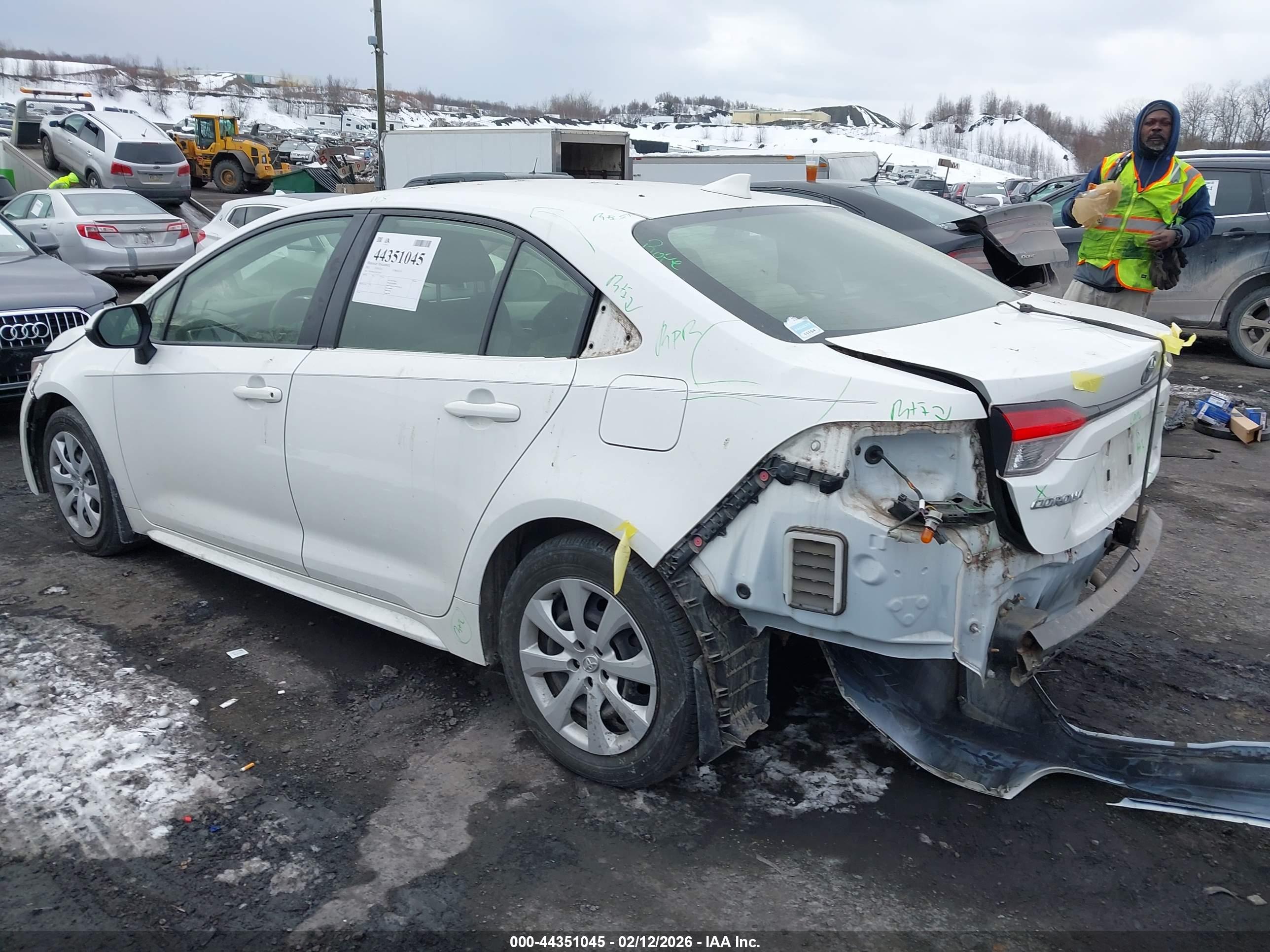 TOYOTA COROLLA image 3