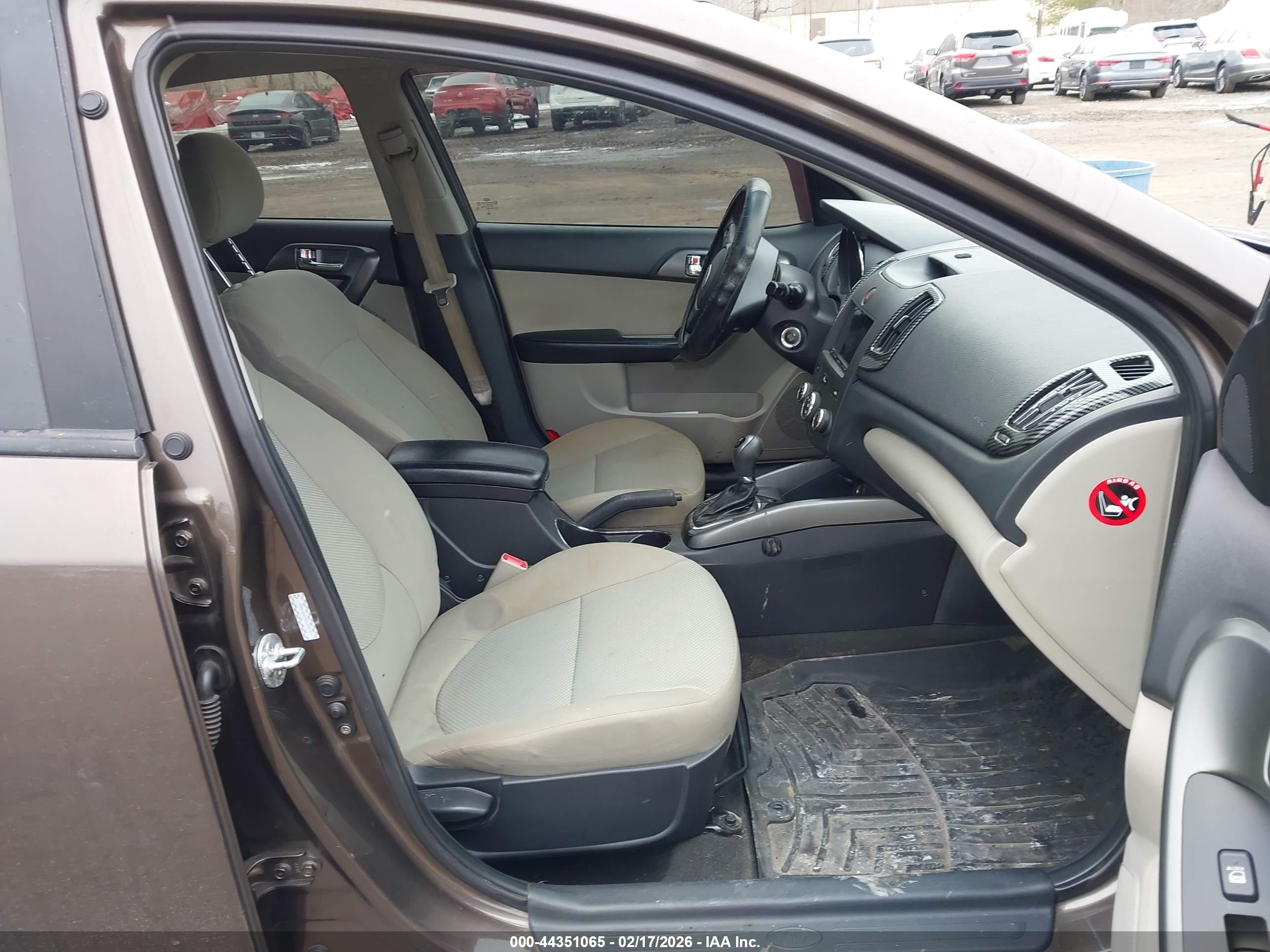 KIA FORTE image 5