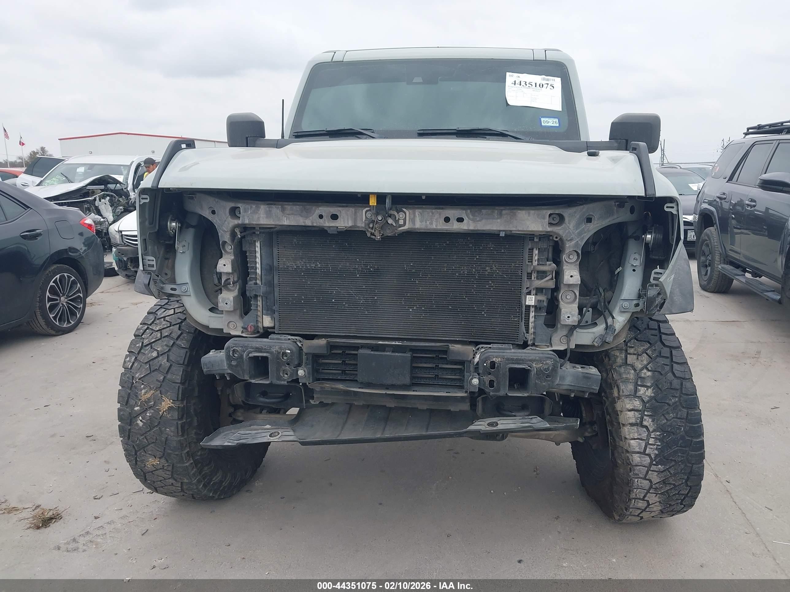 FORD BRONCO image 6