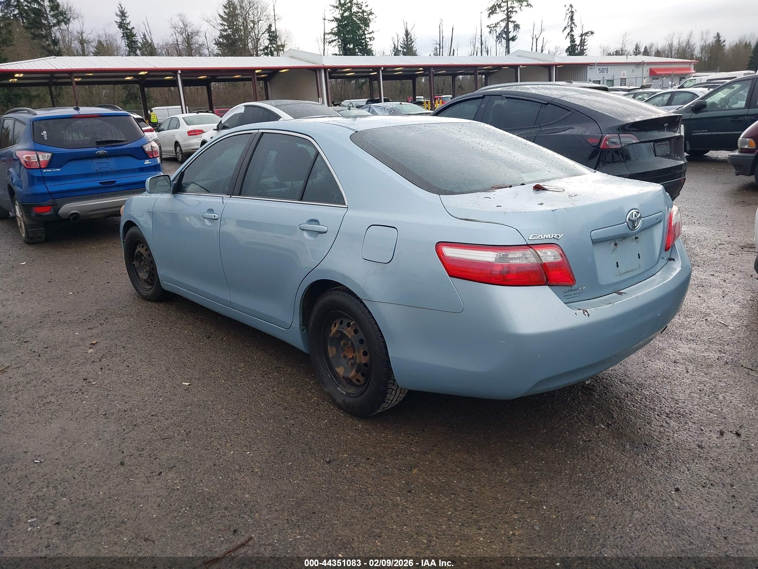 TOYOTA CAMRY image 3