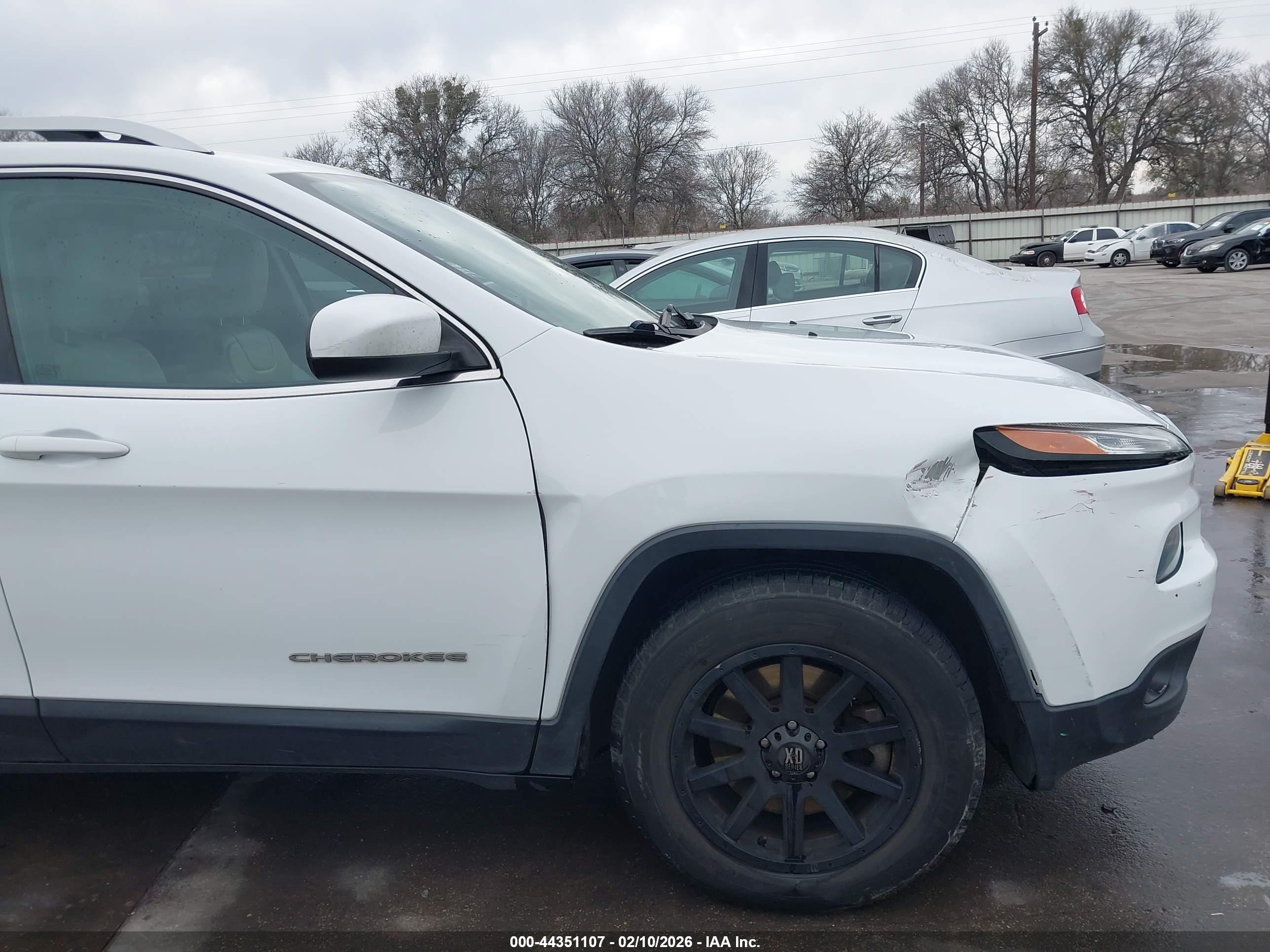 JEEP CHEROKEE image 6