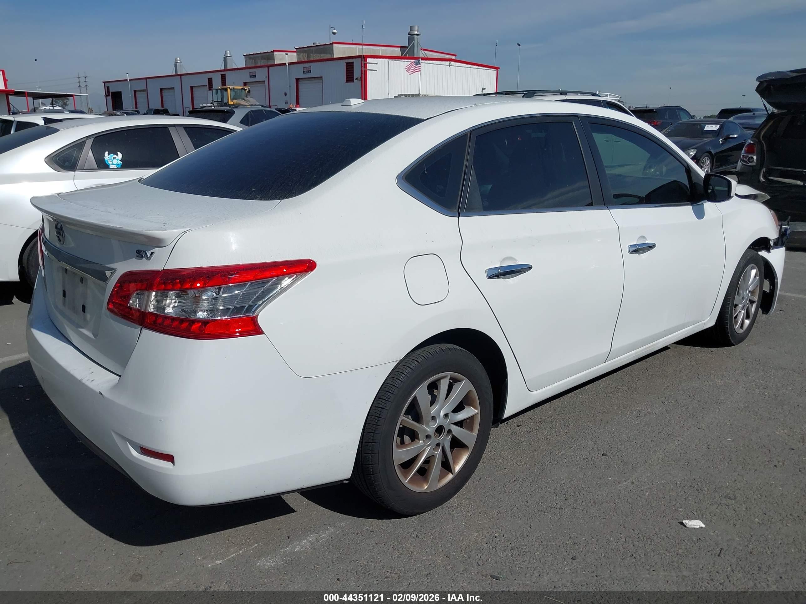 NISSAN SENTRA image 4