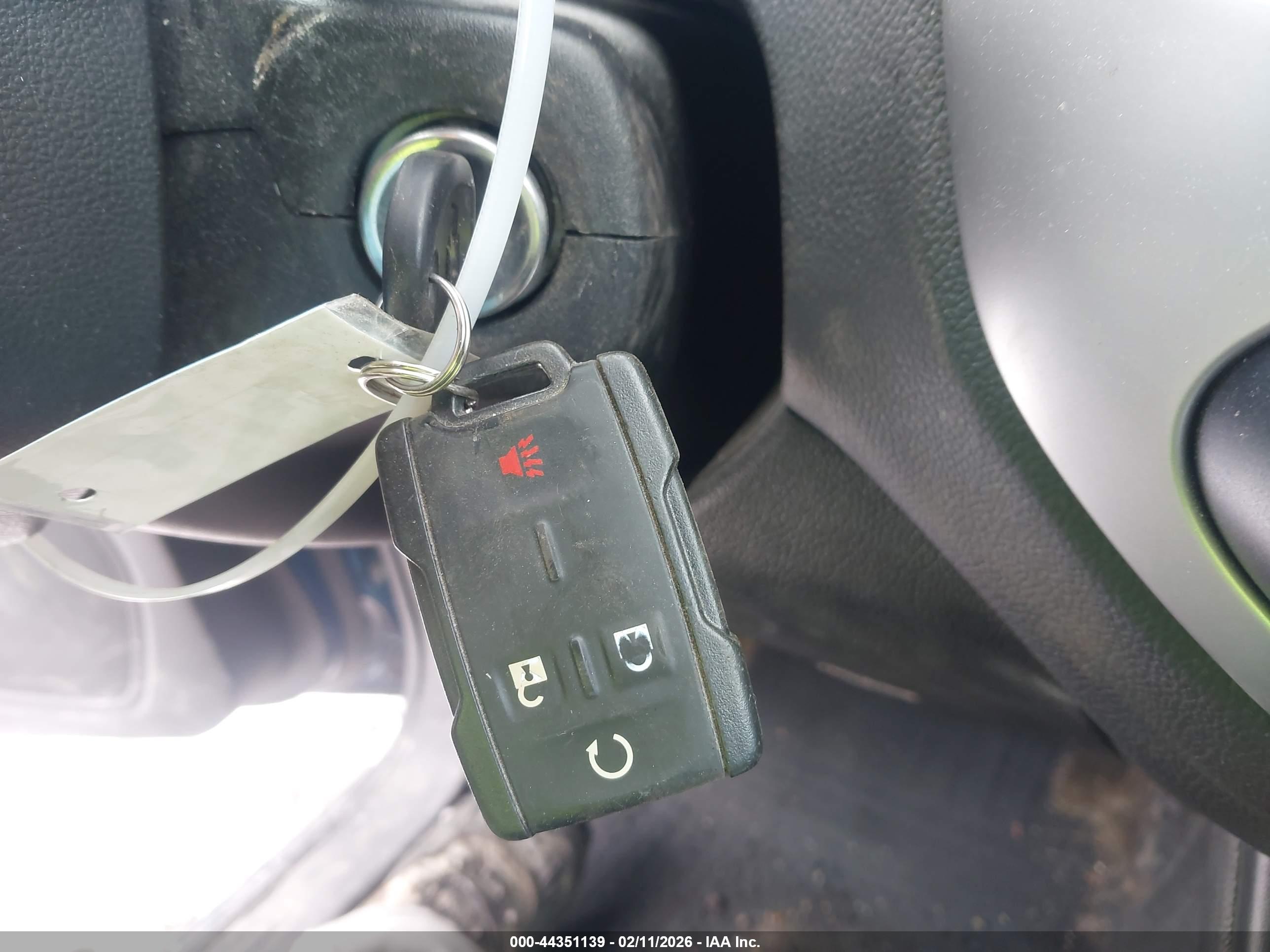 CHEVROLET COLORADO image 11