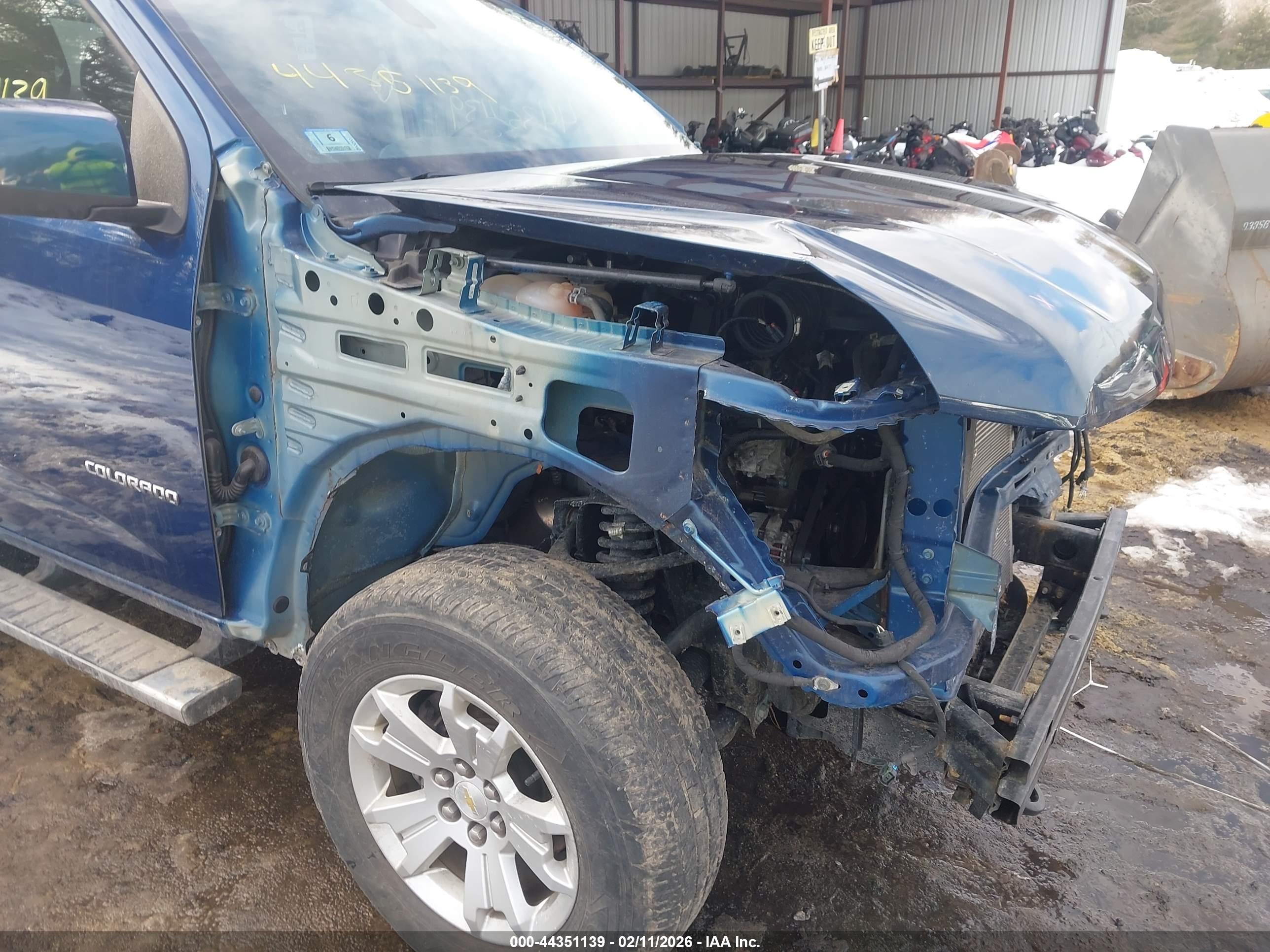 CHEVROLET COLORADO image 6