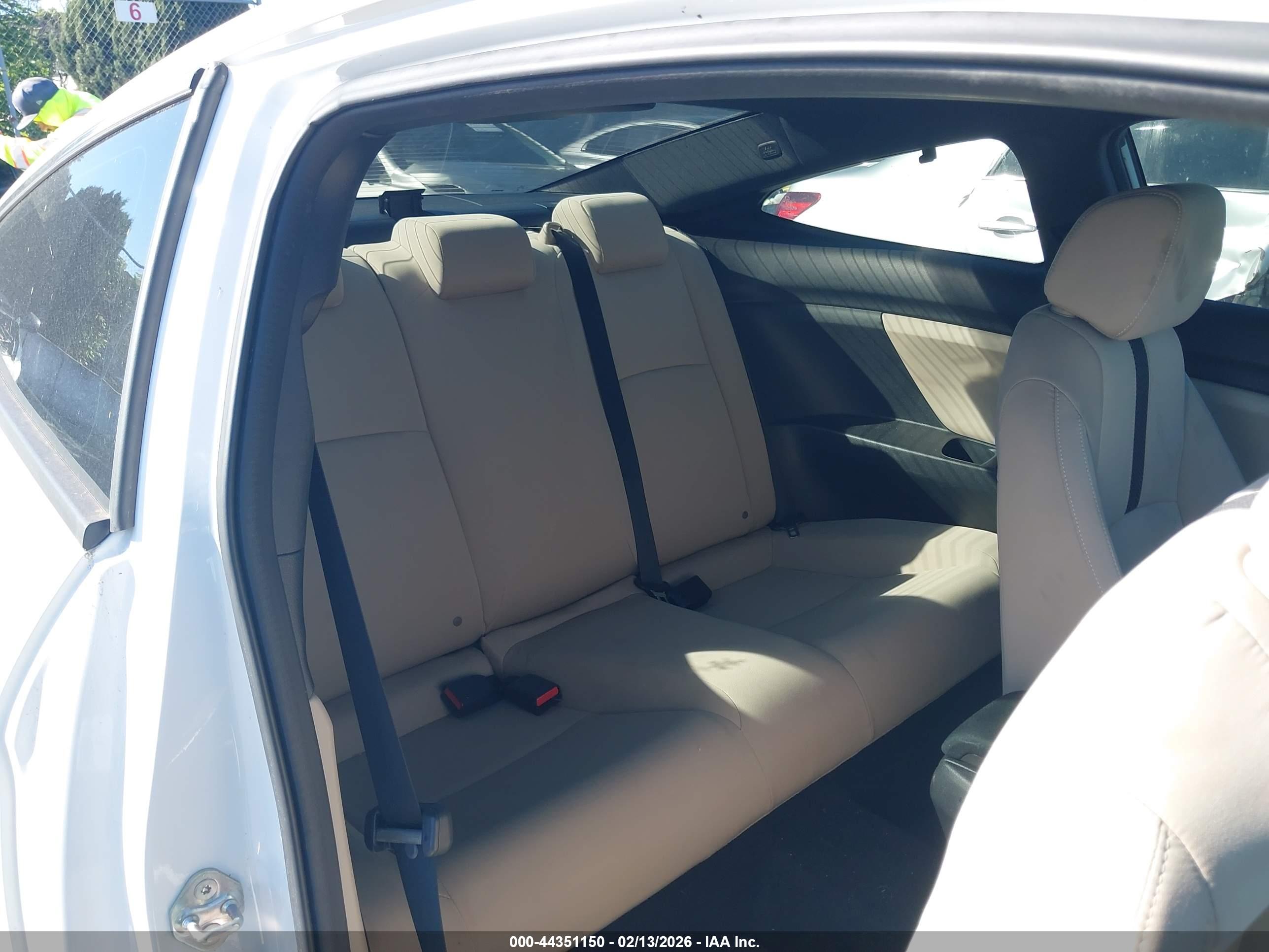 HONDA CIVIC image 8