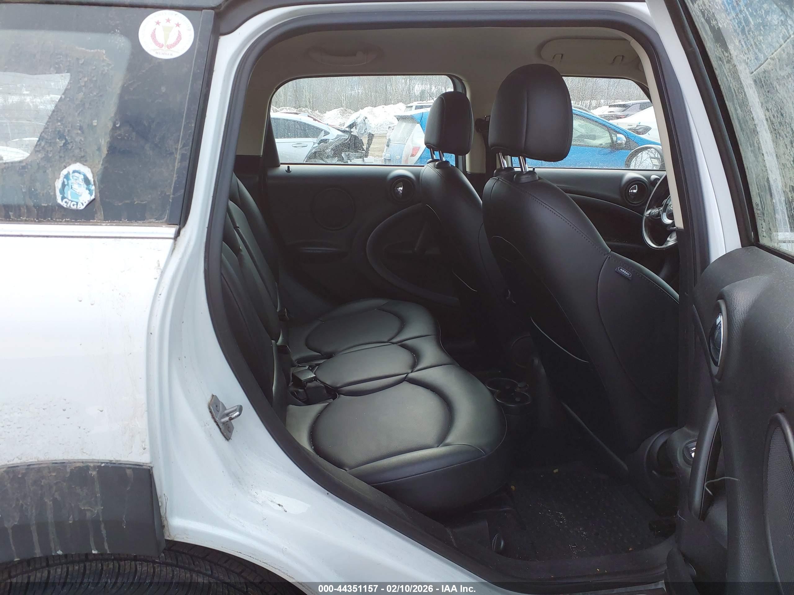 MINI COUNTRYMAN image 8