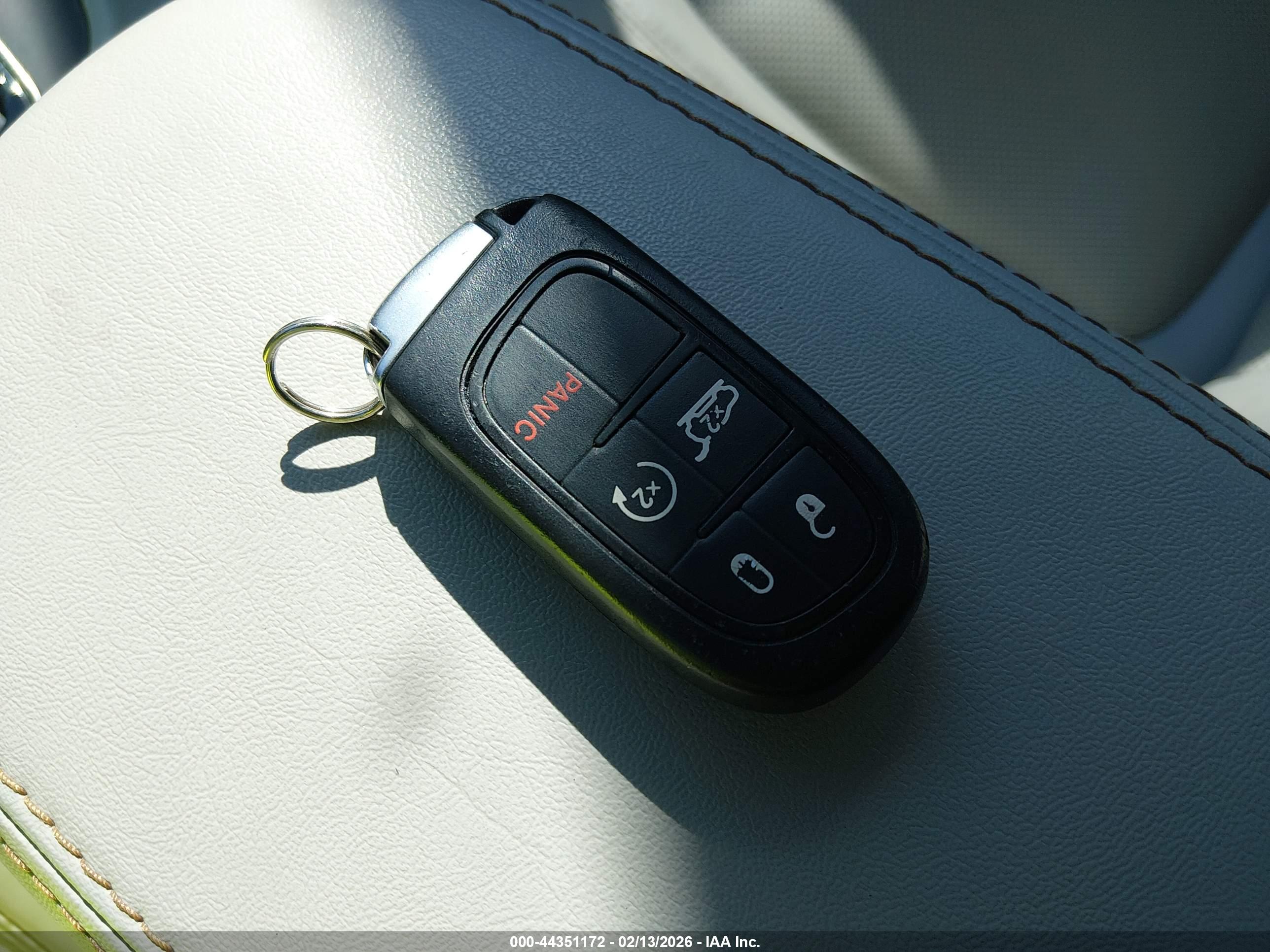 JEEP CHEROKEE image 11