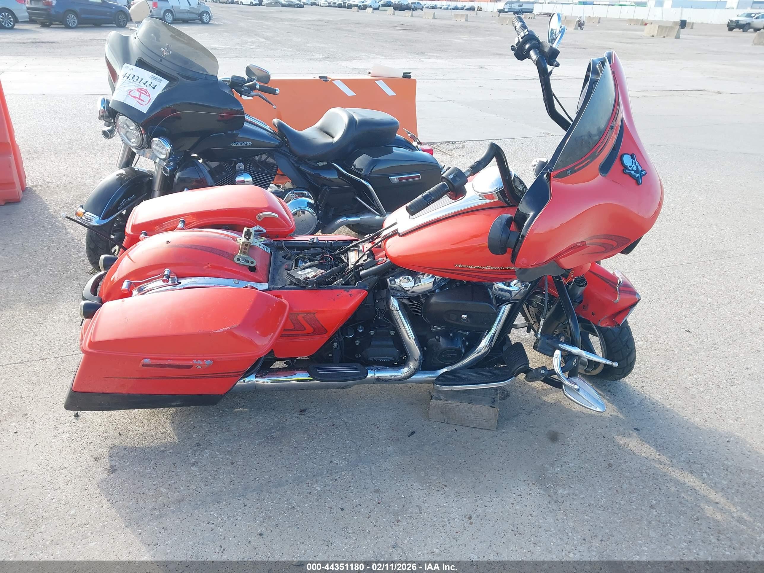 HARLEY-DAVIDSON FLHXS image 8