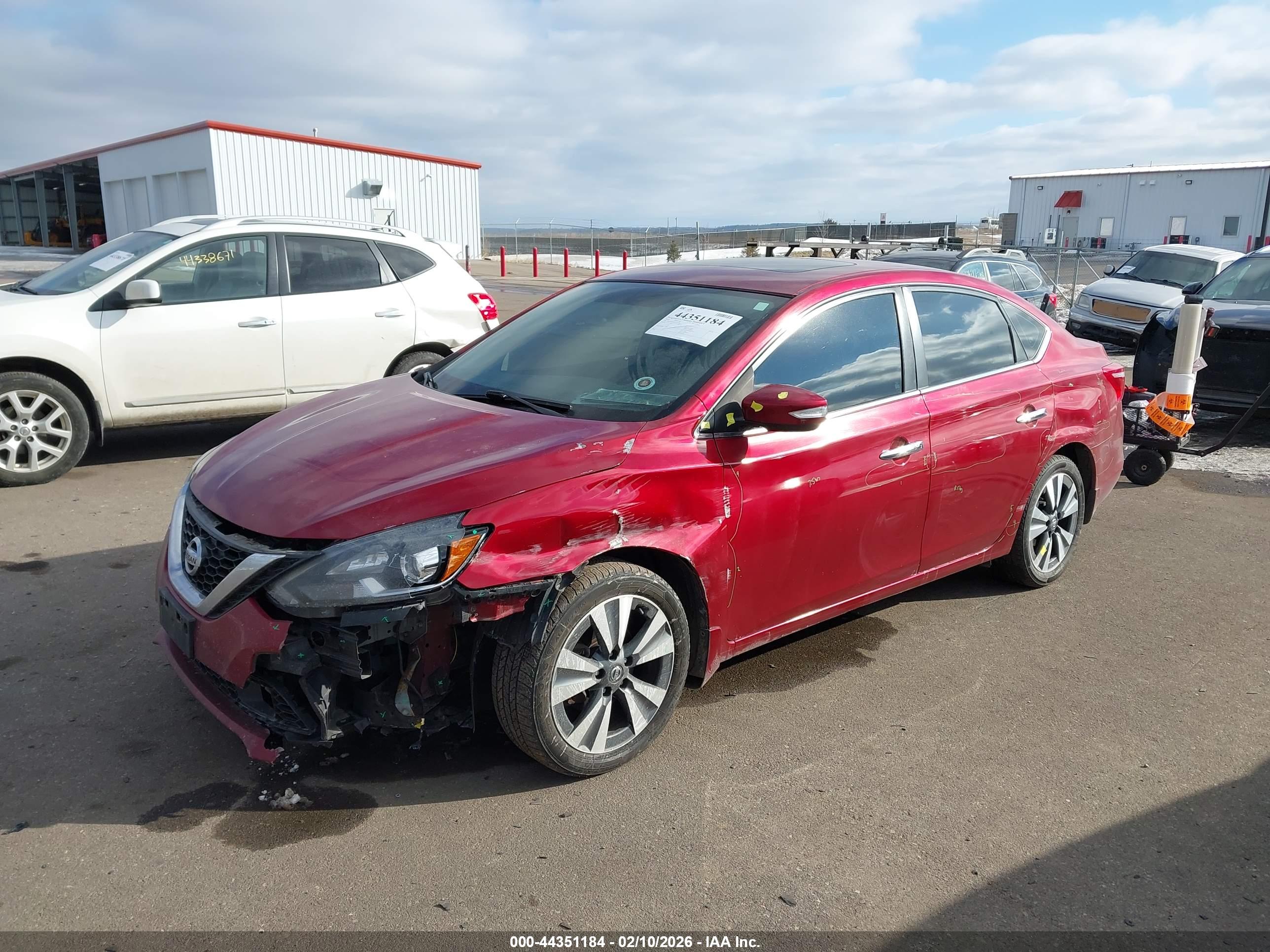 NISSAN SENTRA image 2