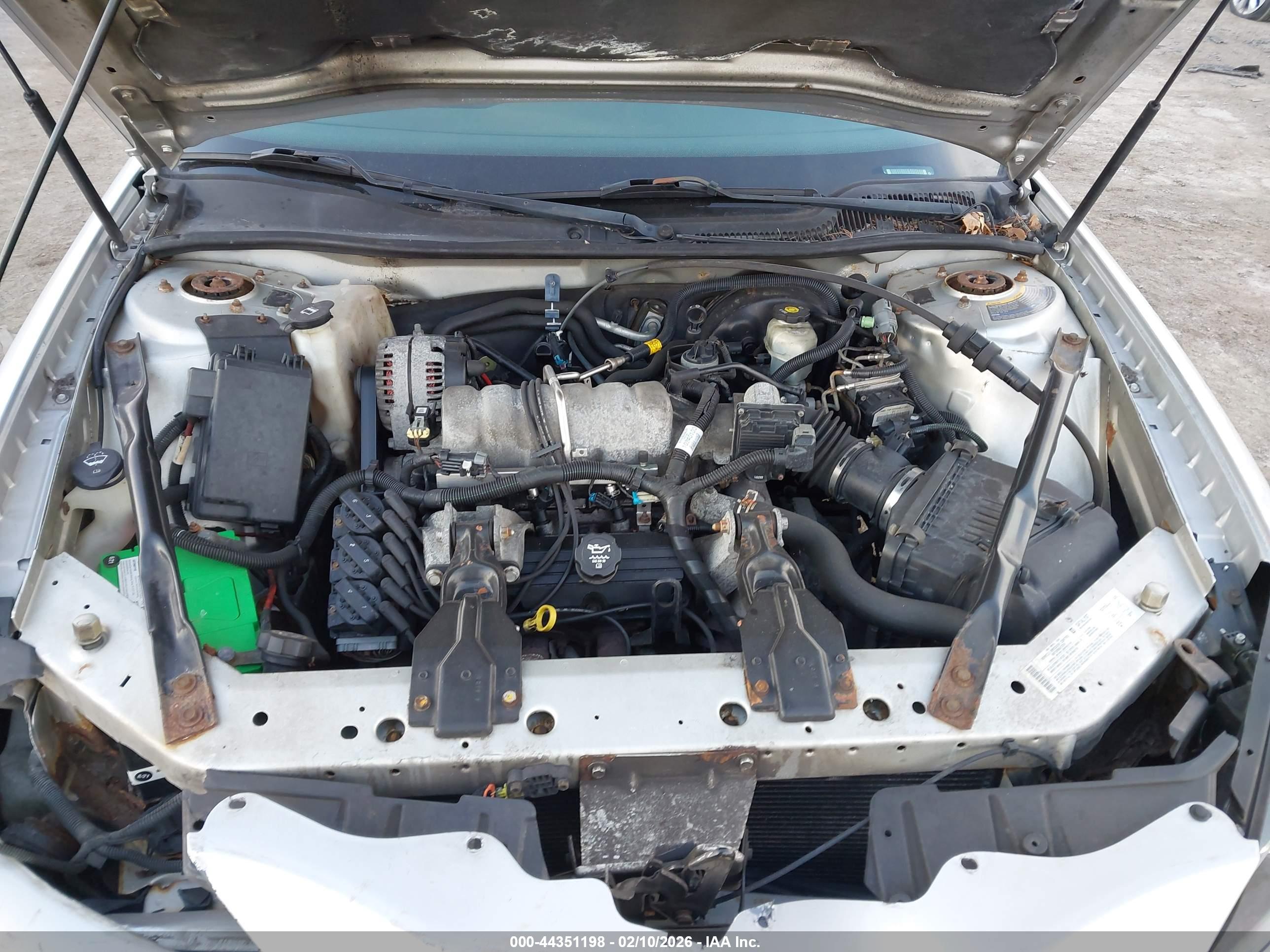 PONTIAC GRAND image 10