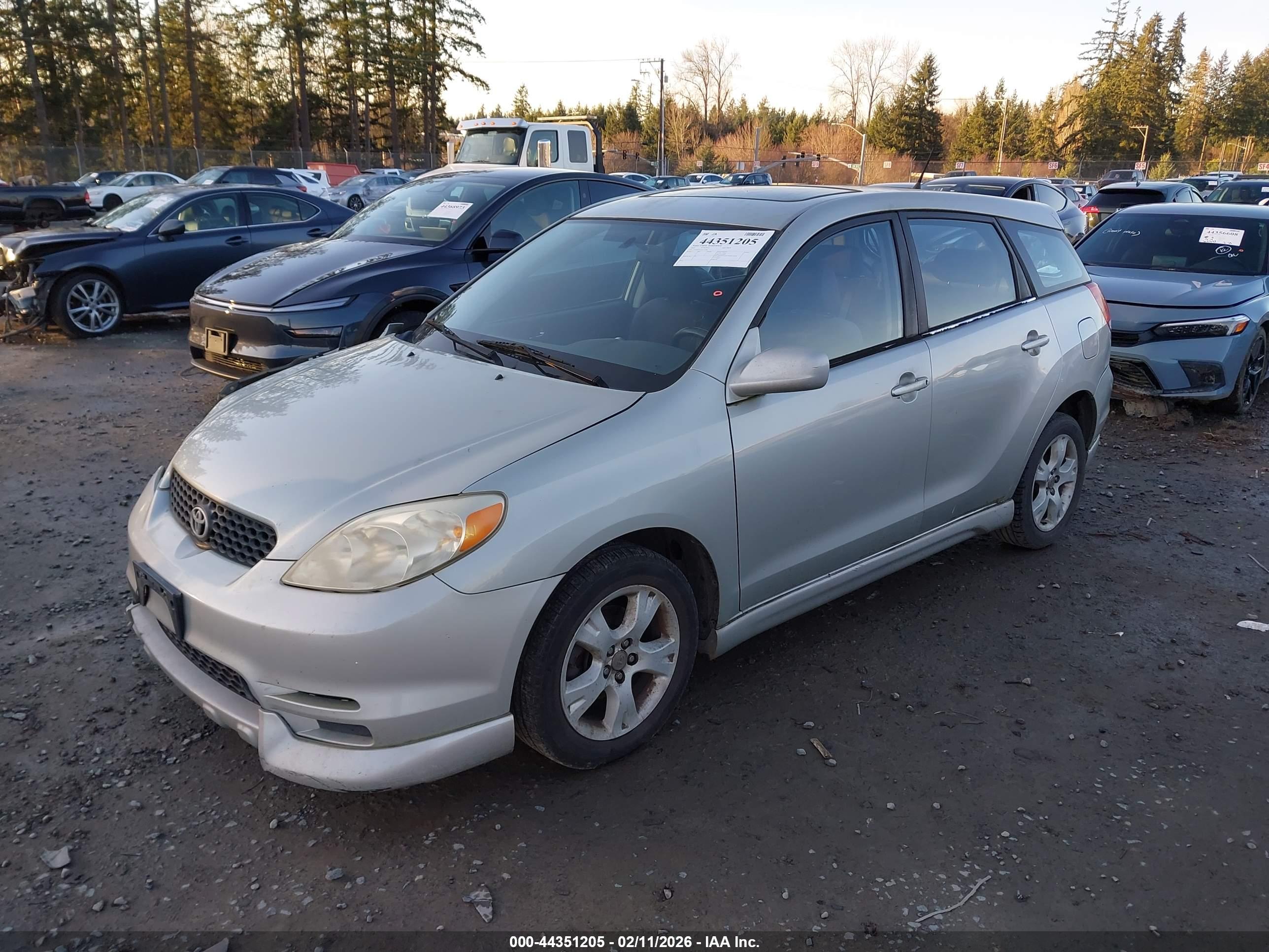 TOYOTA MATRIX image 2