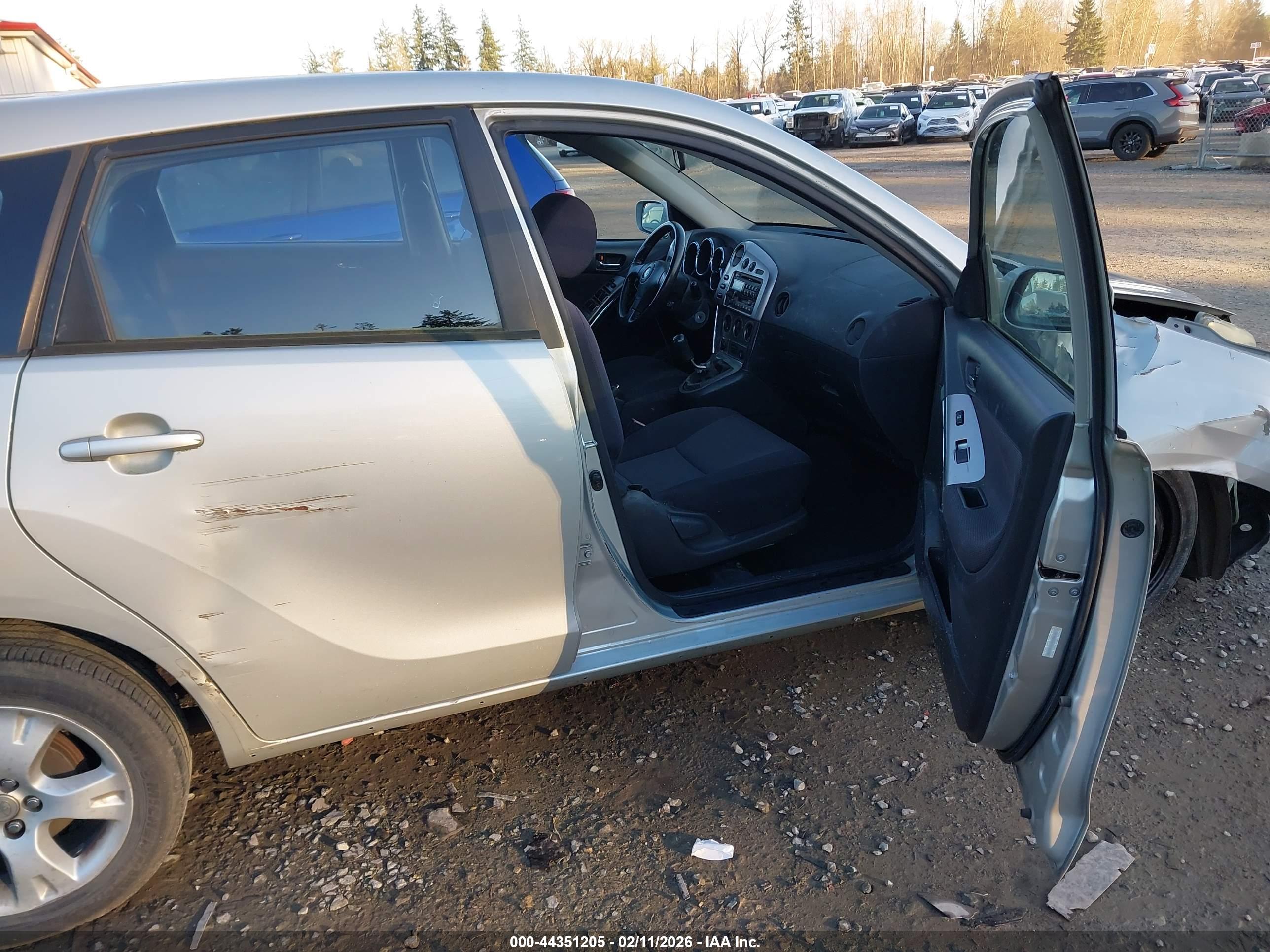 TOYOTA MATRIX image 5
