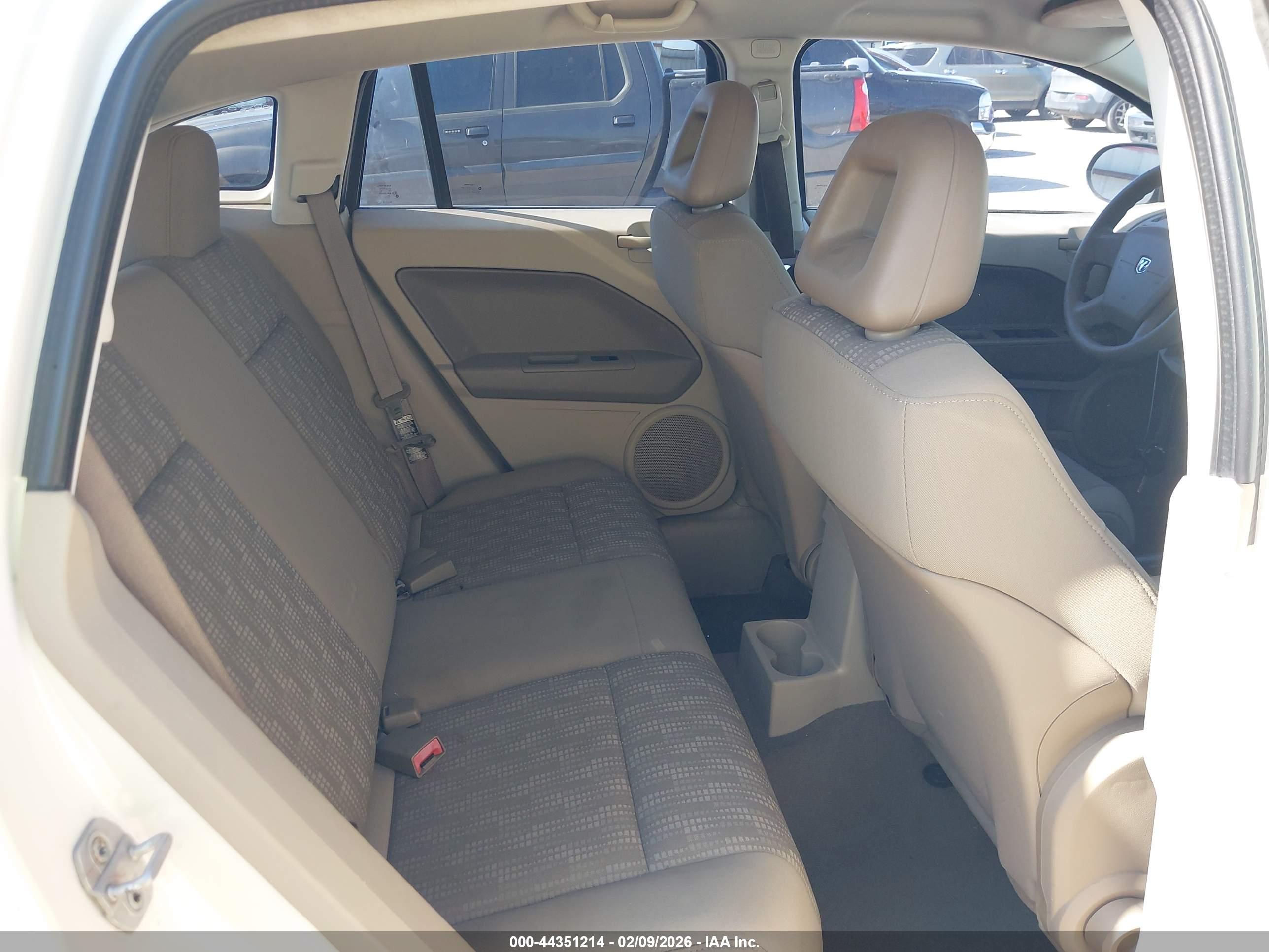 DODGE CALIBER image 8