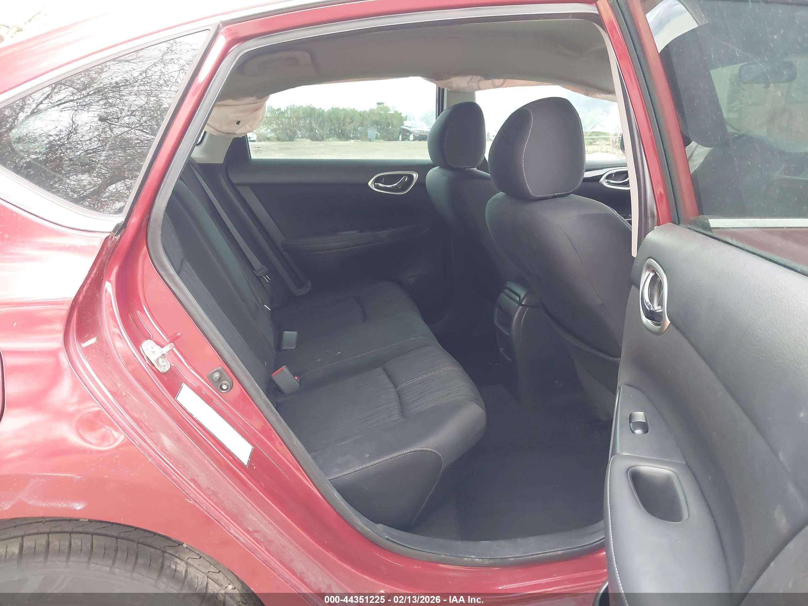 NISSAN SENTRA image 8