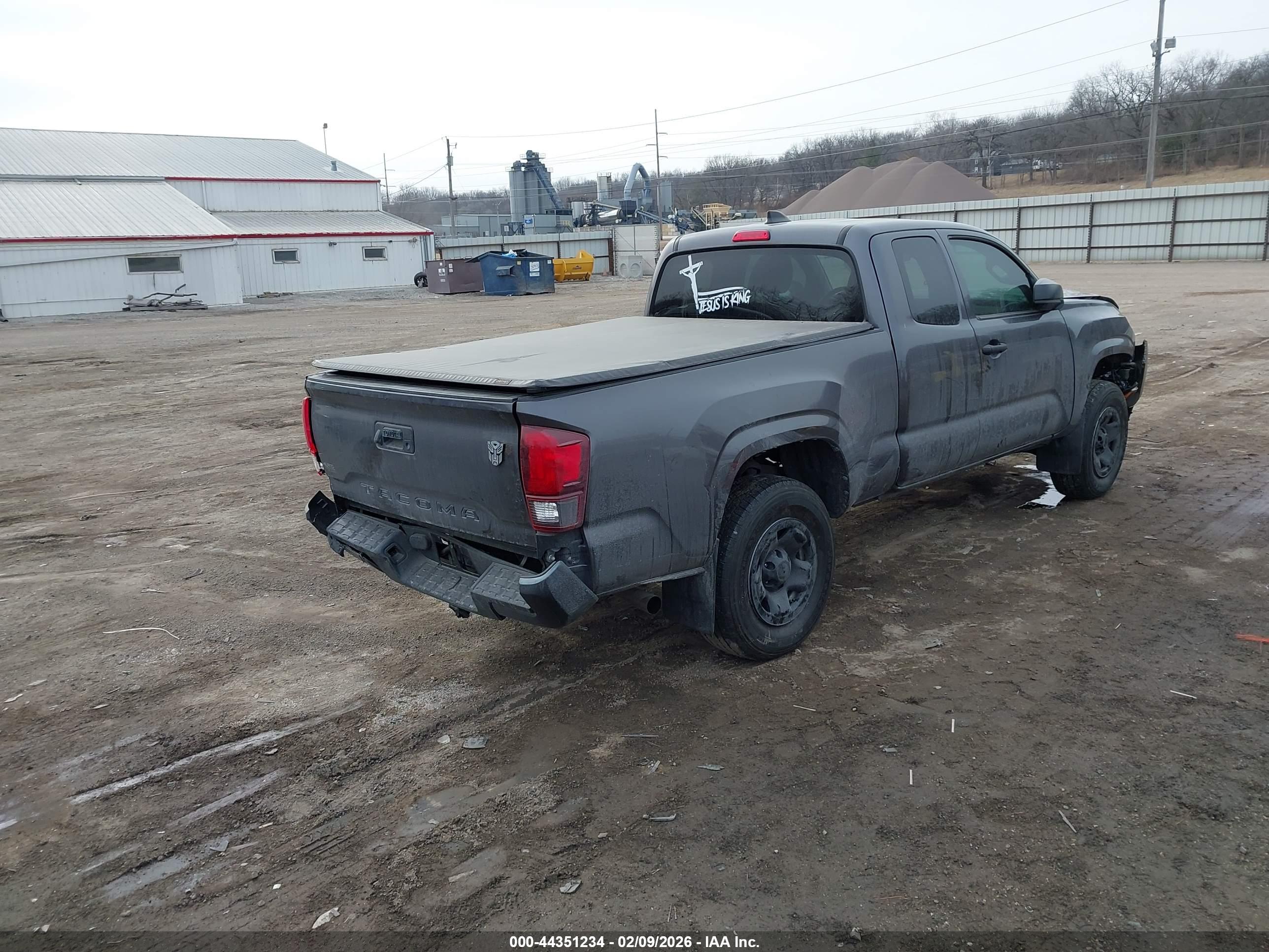 TOYOTA TACOMA image 4
