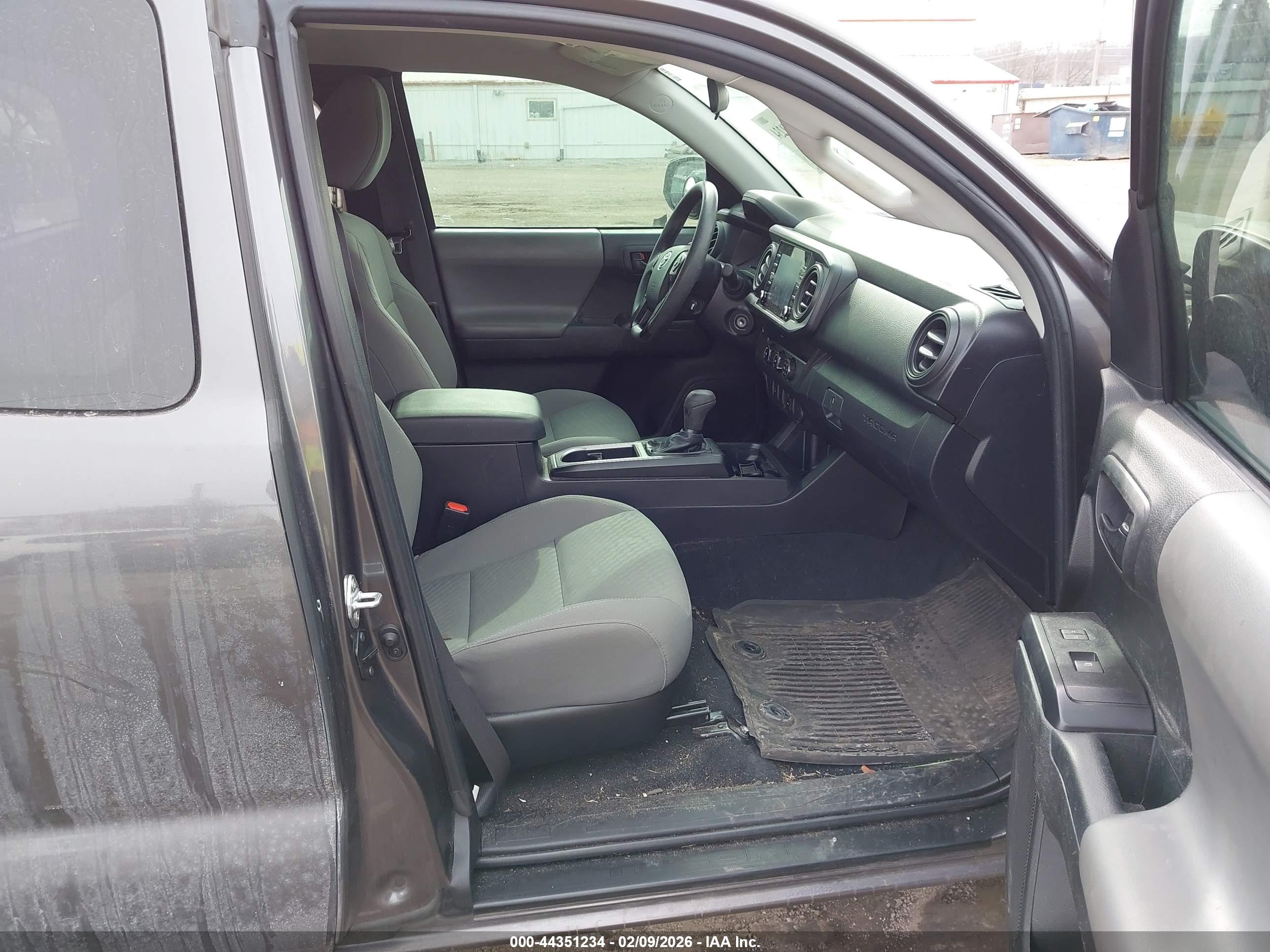 TOYOTA TACOMA image 5