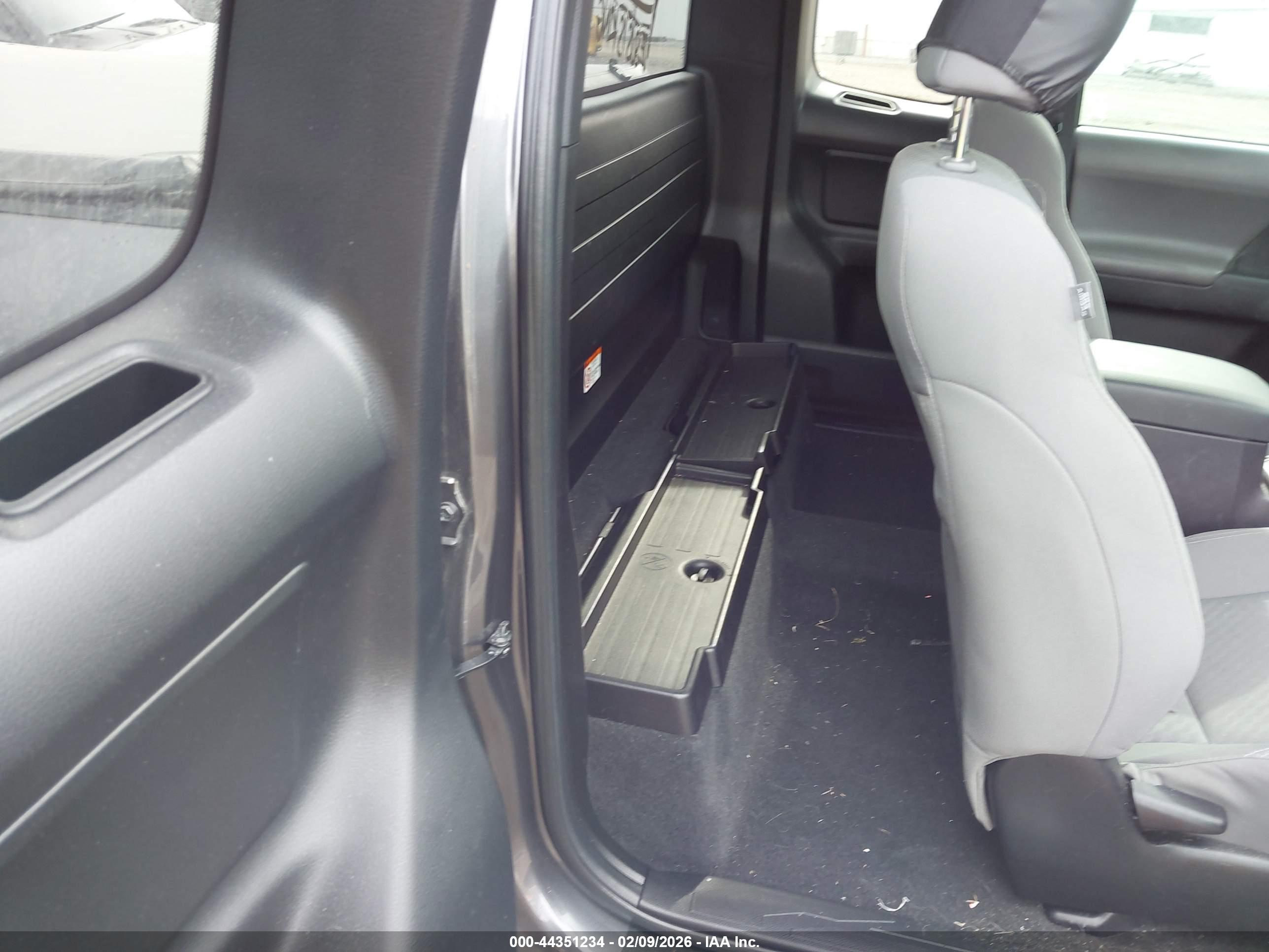 TOYOTA TACOMA image 8