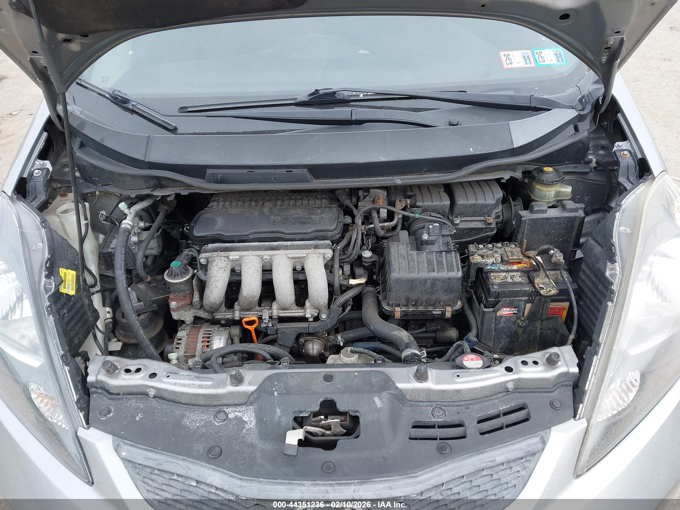 HONDA FIT image 10