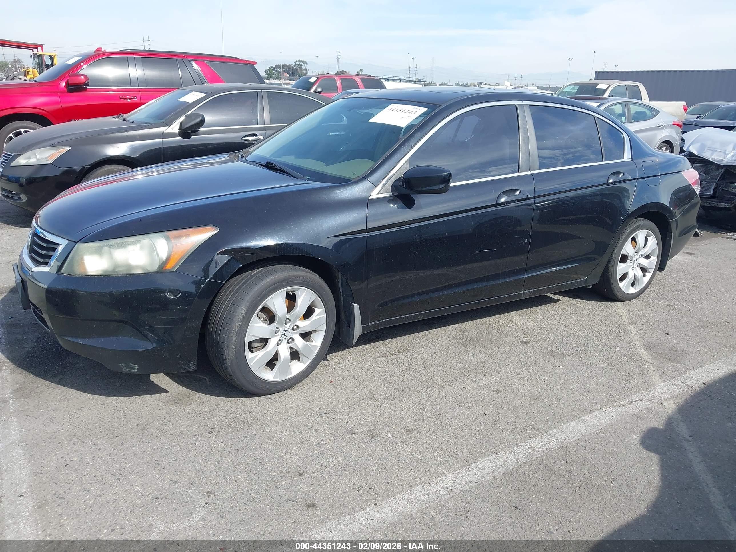 HONDA ACCORD image 2