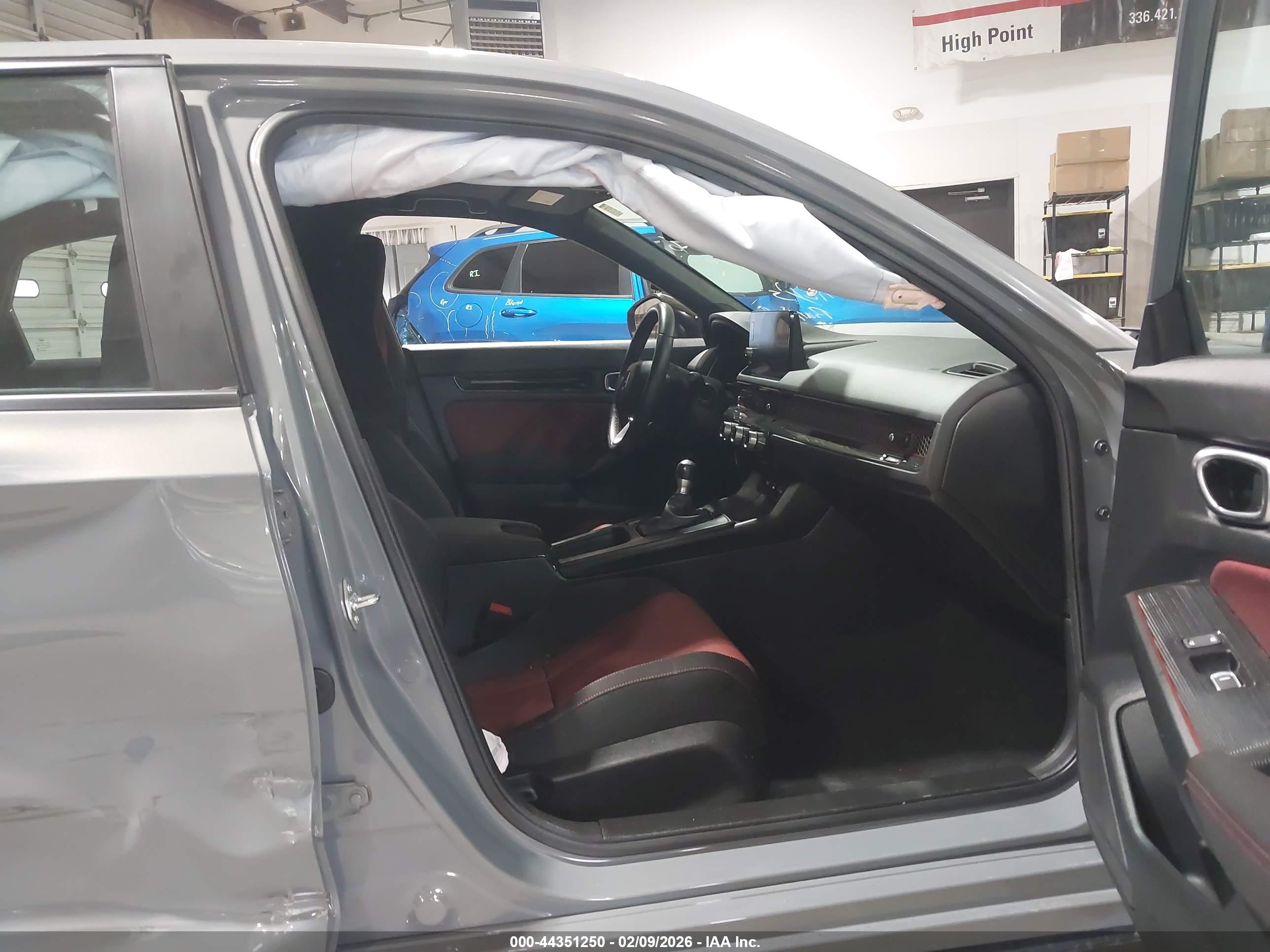 HONDA CIVIC image 5